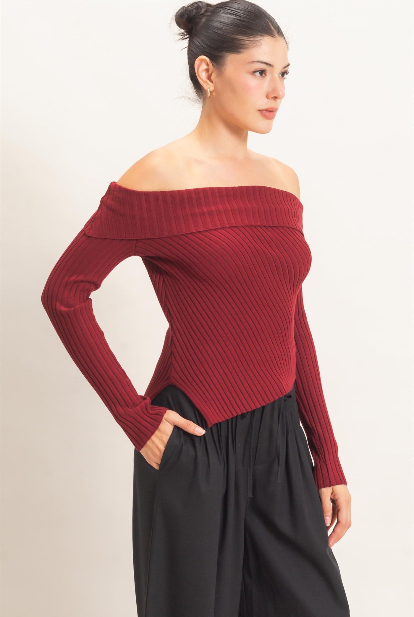 Wholesale Ribbed Off-Shoulder Sweater Sweaters HF26E937 BURGUNDY HYFVE