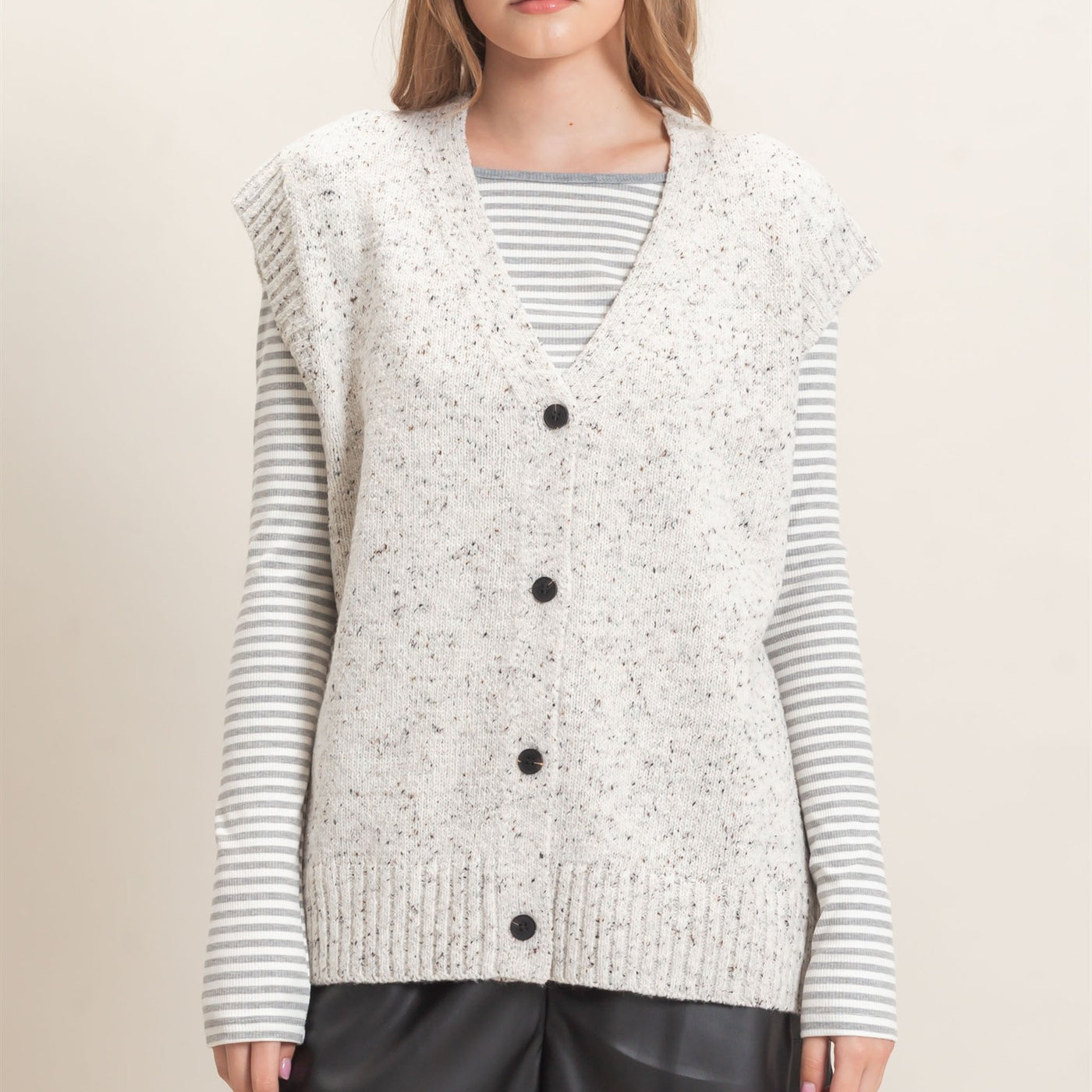 Wholesale V-Neck Knit Vest Sweaters HF26E484 OATMEAL HYFVE