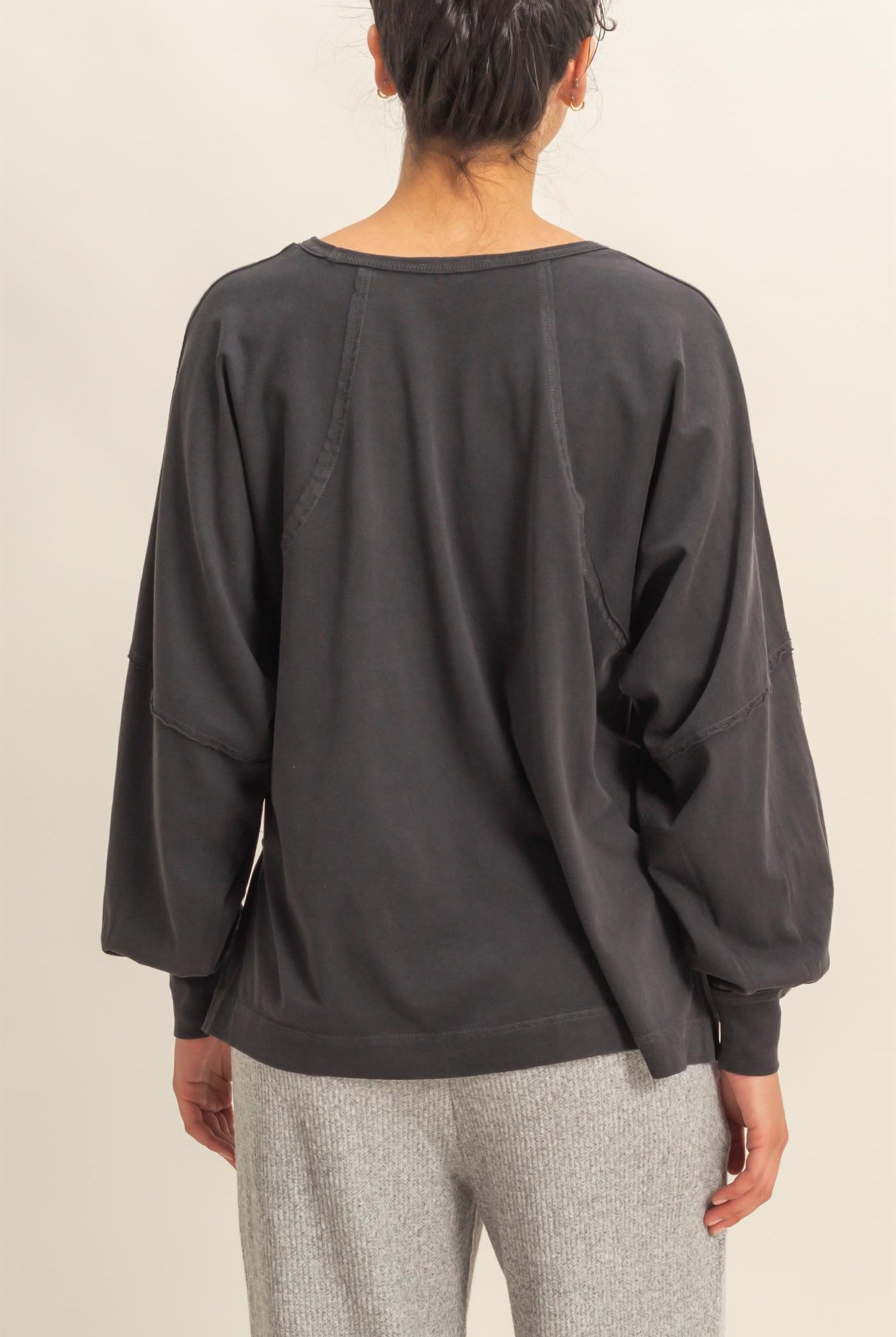 Wholesale Washed Oversized Long Sleeve Top With Slit Clothing Tops DZ25C921 BLACK HYFVE