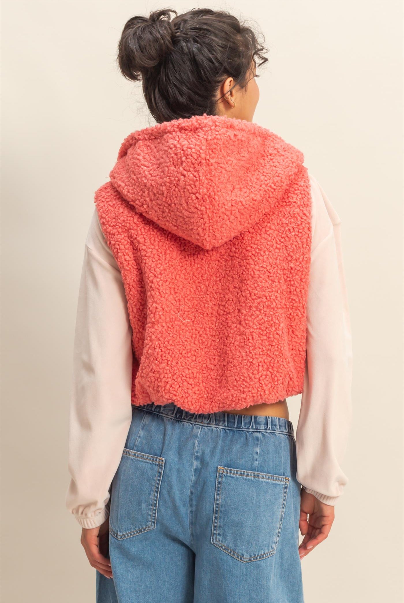 Wholesale Fluffy Full Zip Cropped Hooded Vest Vests DZ24A075 TEA ROSE DOUBLE ZERO