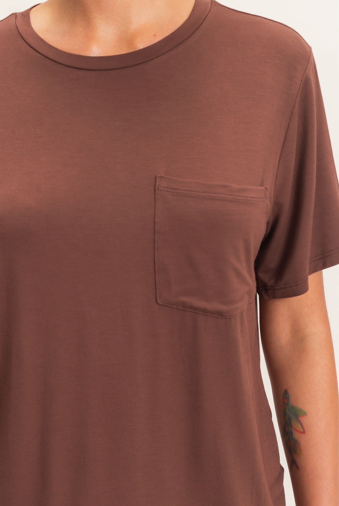 Wholesale Crew Neck Pocket Tee Clothing Tops DZ26E254 DARK BROWN DOUBLE ZERO