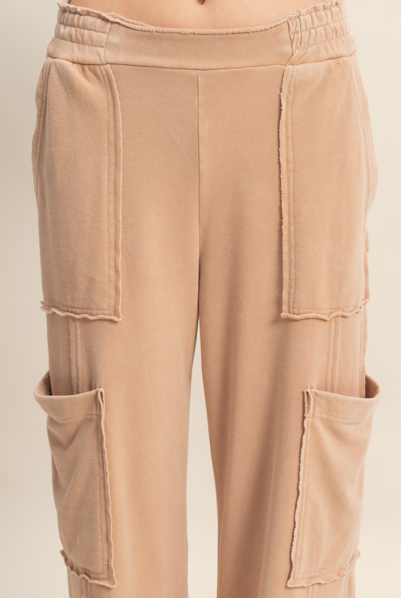 Wholesale Mineral Wash Oversized Utility Sweatpants Sweatpants DZ25C903 DARK TAUPE DOUBLE ZERO