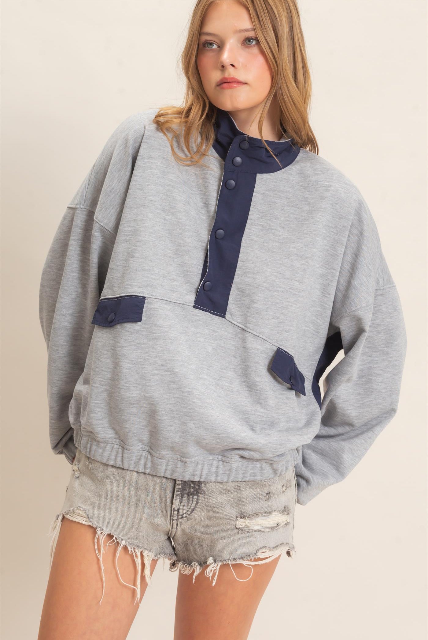 Wholesale Contrast Button-Up Collar Top Clothing Tops HF26C875 HEATHER GRAY HYFVE