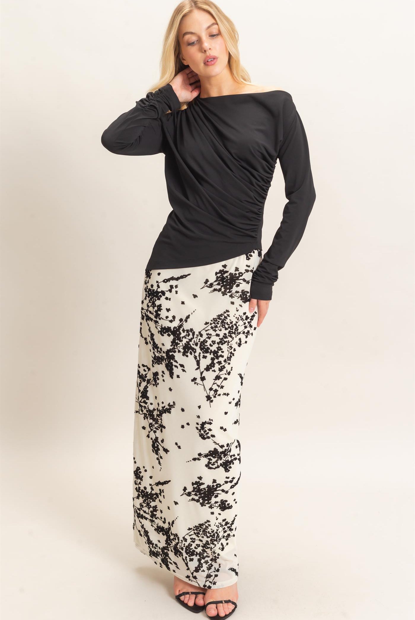 Wholesale Asymmetrical Ruched Long Sleeve Top Clothing Tops HF26C683 BLACK HYFVE
