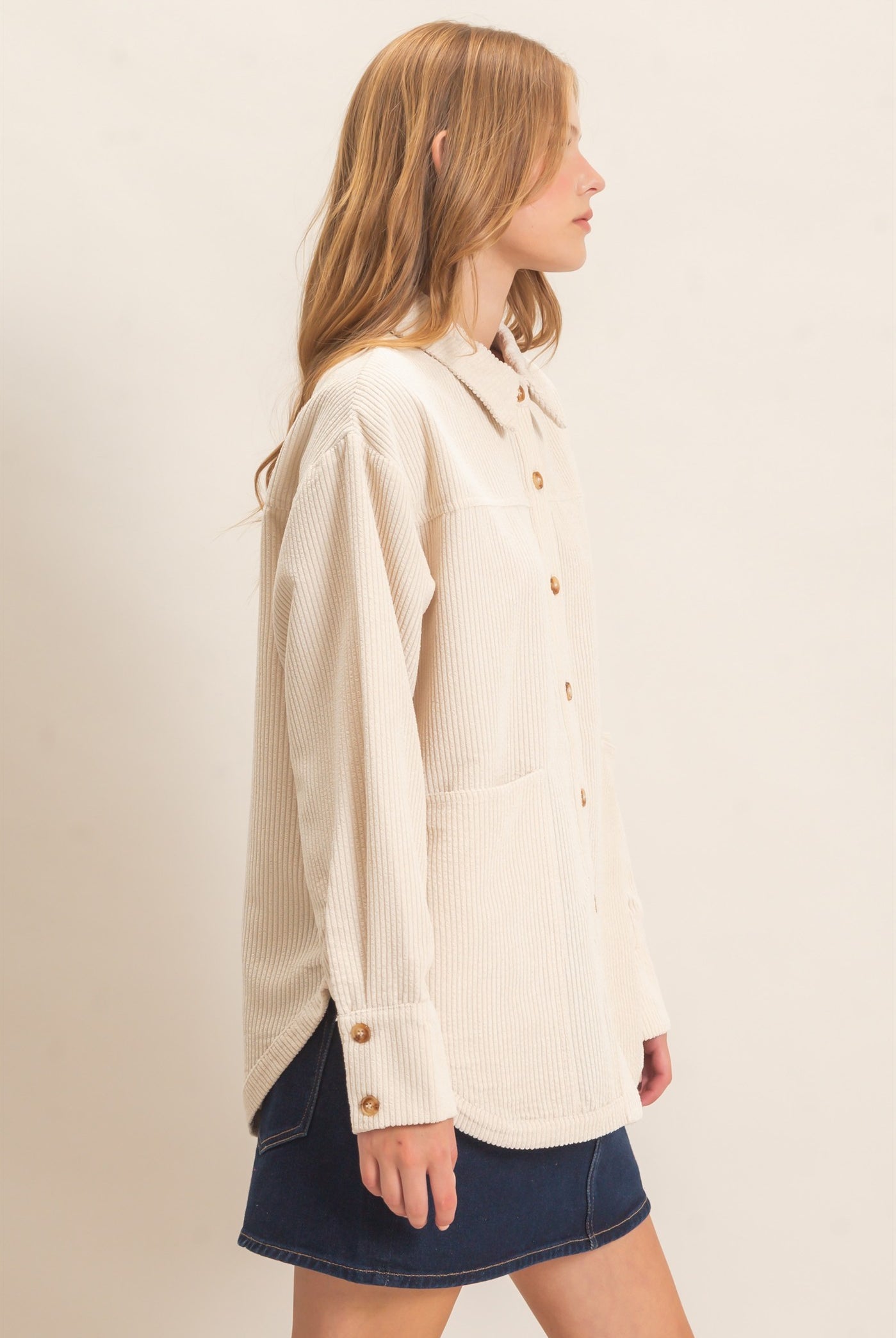 Wholesale Corduroy Button-Up Shirt Outerwear HF26F163 WHITE SWAN HYFVE