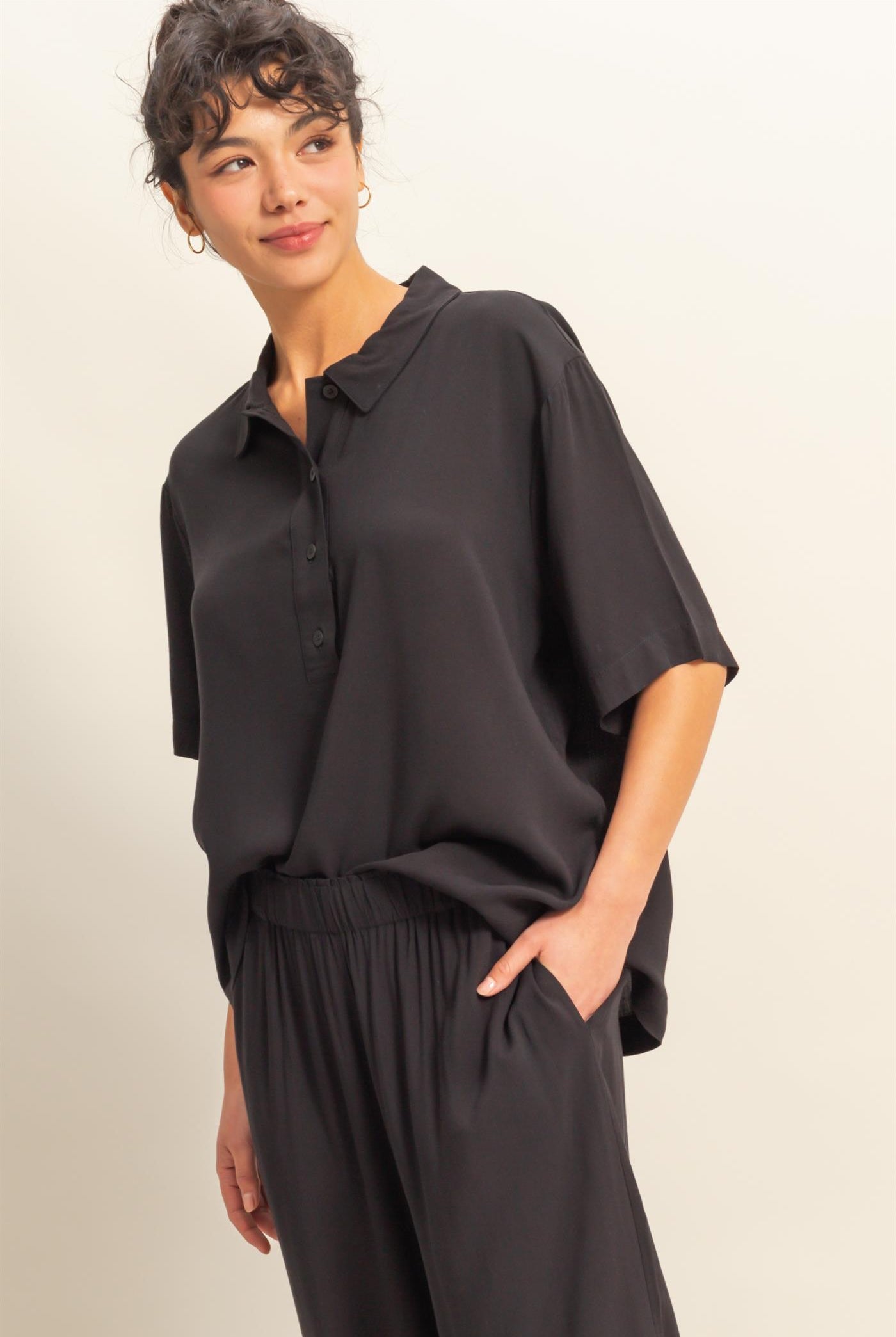 Wholesale Woven Half Button-Up Relaxed Top Clothing Tops DZ25C814 BLACK DOUBLE ZERO