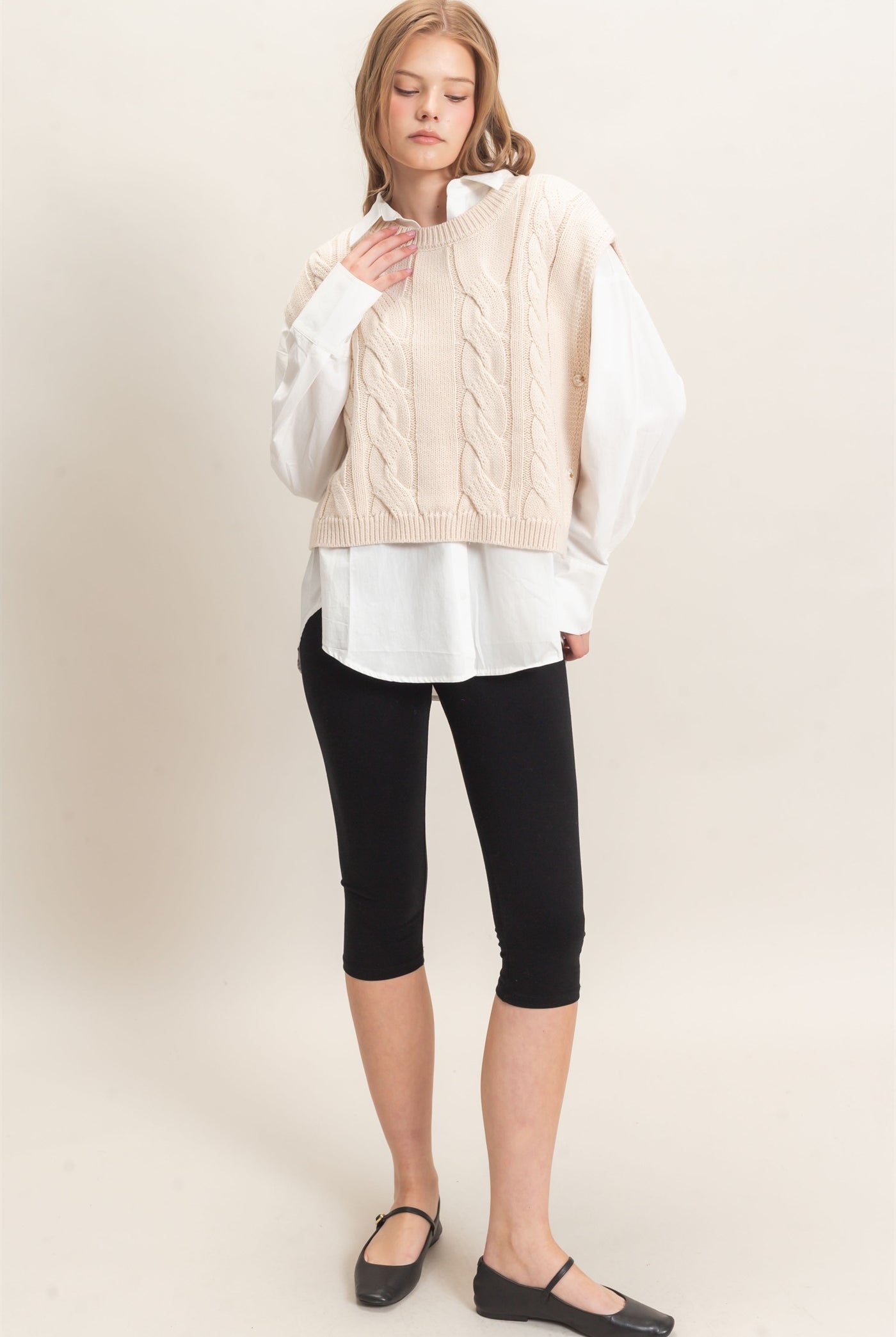 Wholesale Cable Knit Vest With Side Buttons Sweaters HF26F193 CREAM HYFVE