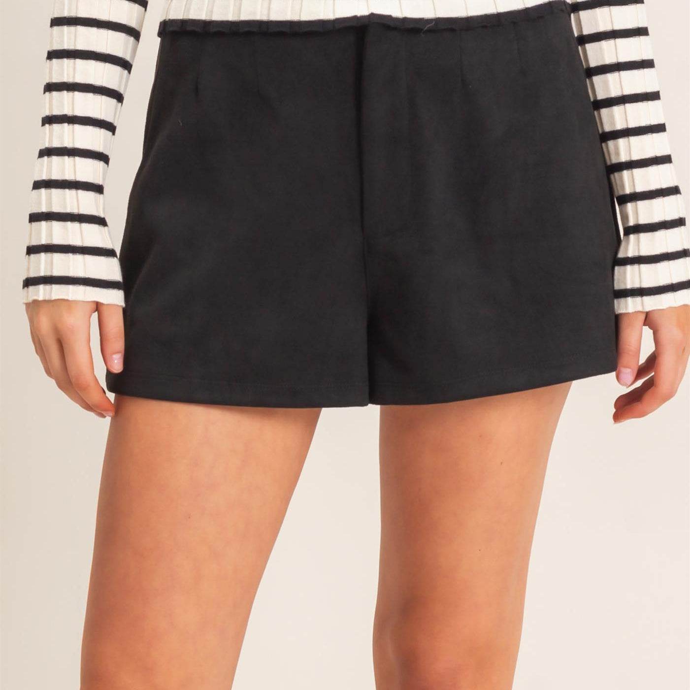 Wholesale High Waist Suede Shorts Shorts HF26E908 BLACK HYFVE