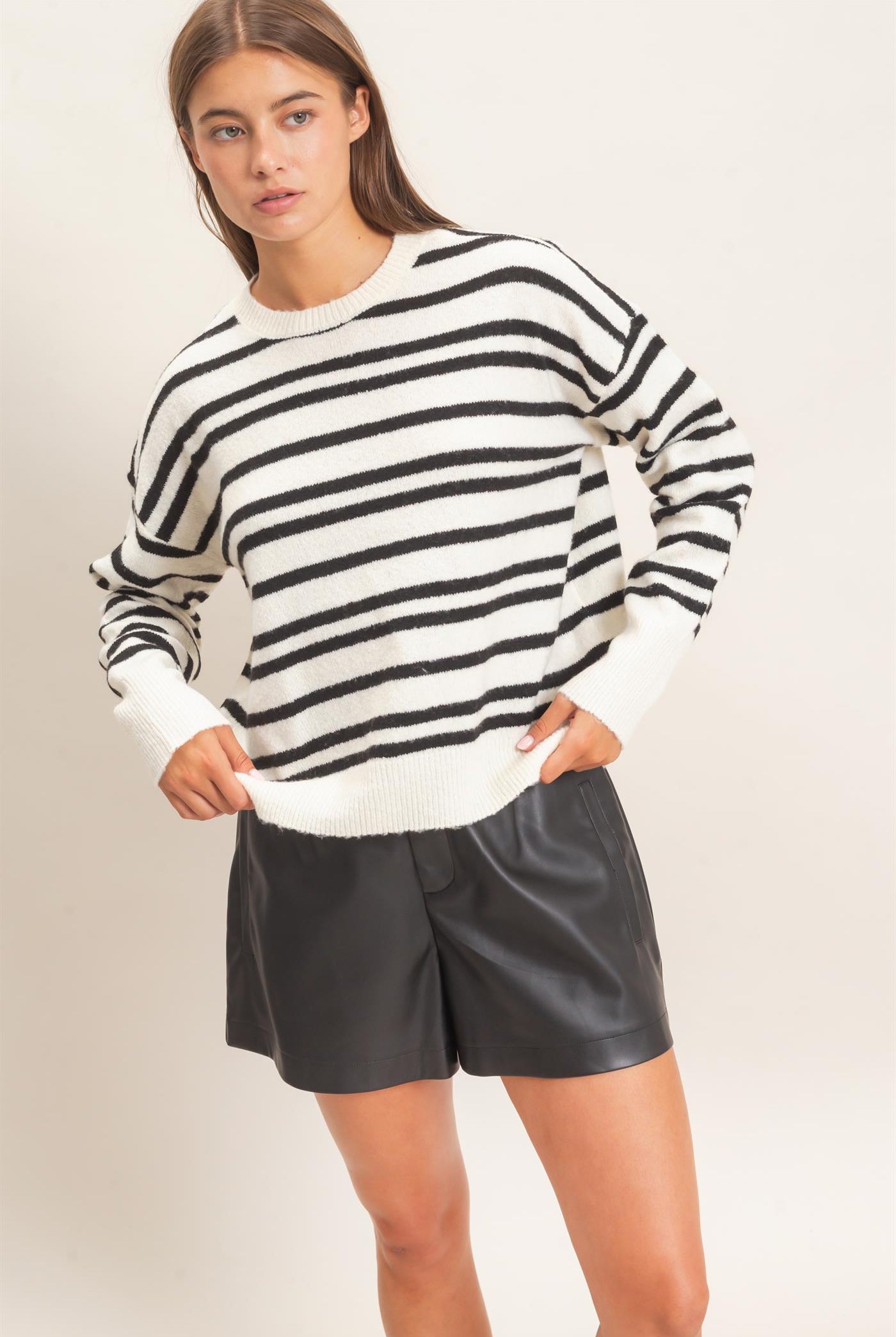 Wholesale Striped Crew Neck Sweater Sweaters DZ26E389 CREAM DOUBLE ZERO