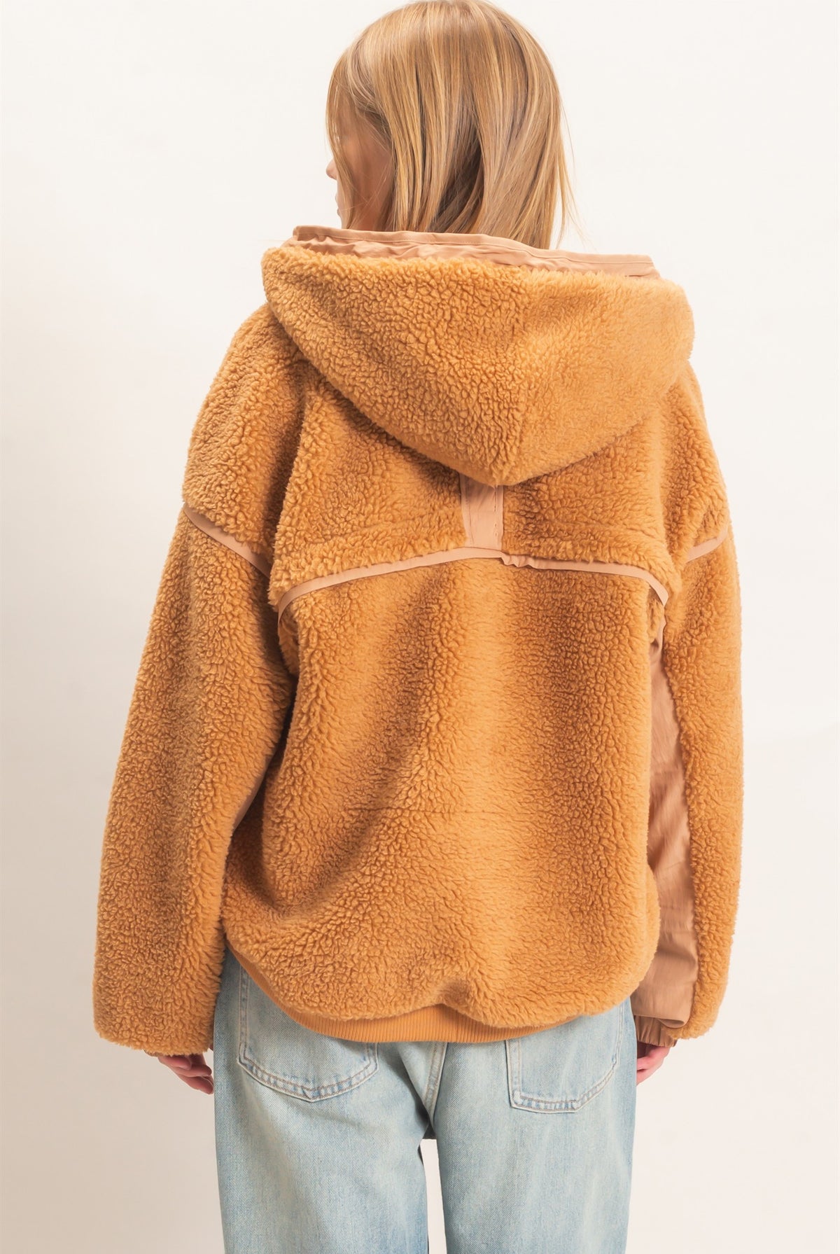Wholesale Contrast Panel Sherpa Hooded Jacket Hoodies HF26E989 CAMEL HYFVE