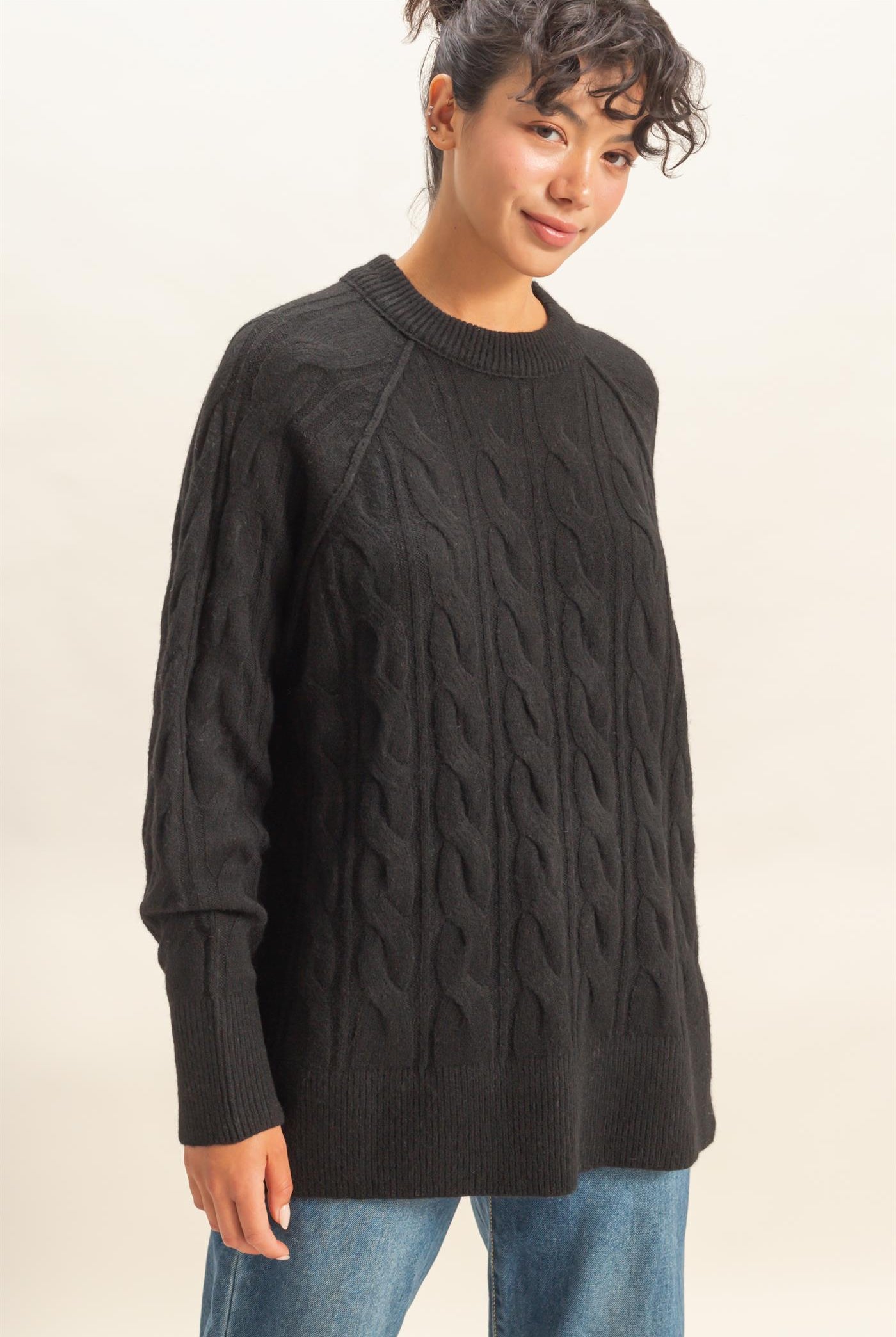 Wholesale Crew Neck Cable Knit Sweater Pullover Sweaters DZ25E957 BLACK HYFVE
