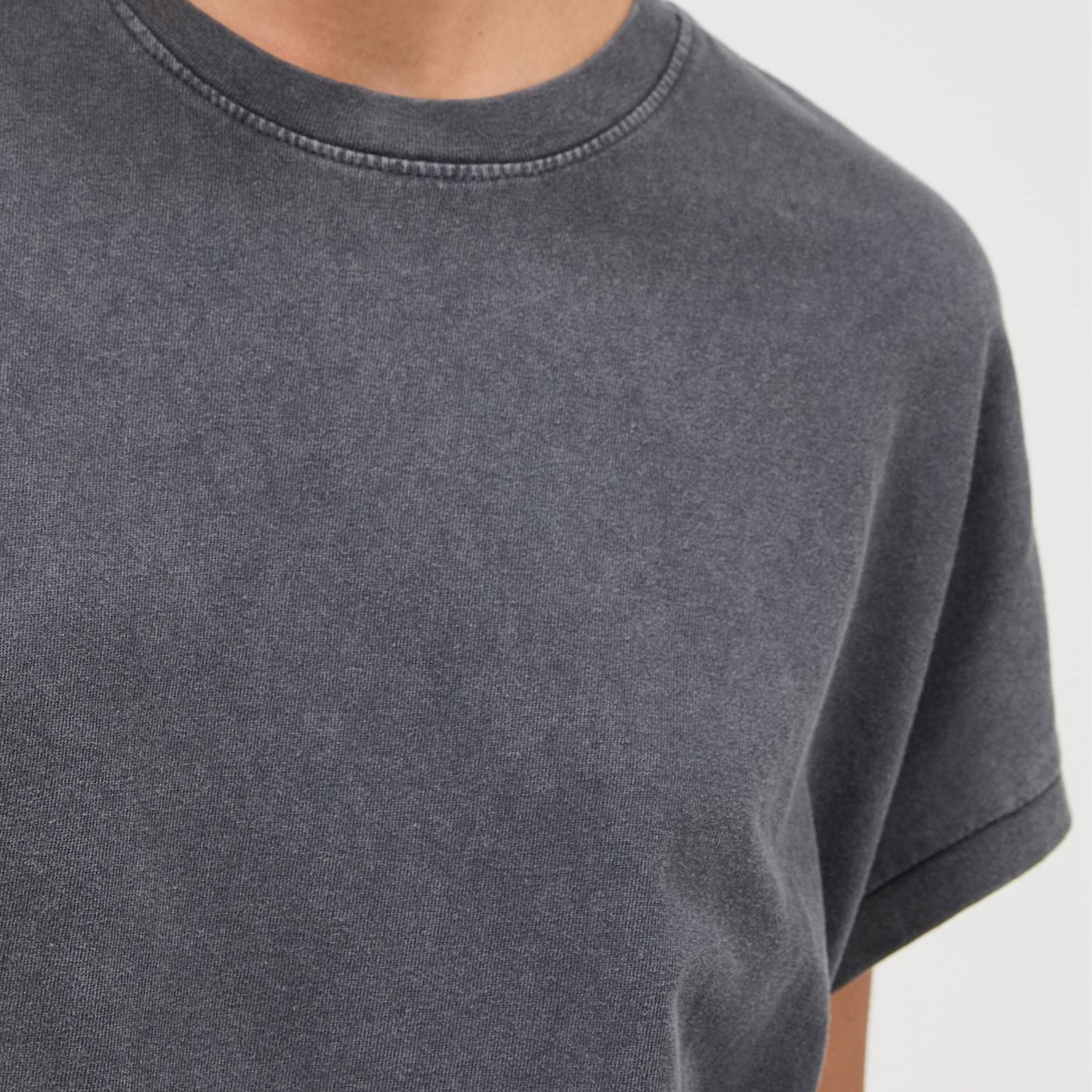 Wholesale Capped Sleeve Mineral Wash T-Shirt T-Shirts DZ26A033 CHARCOAL DOUBLE ZERO