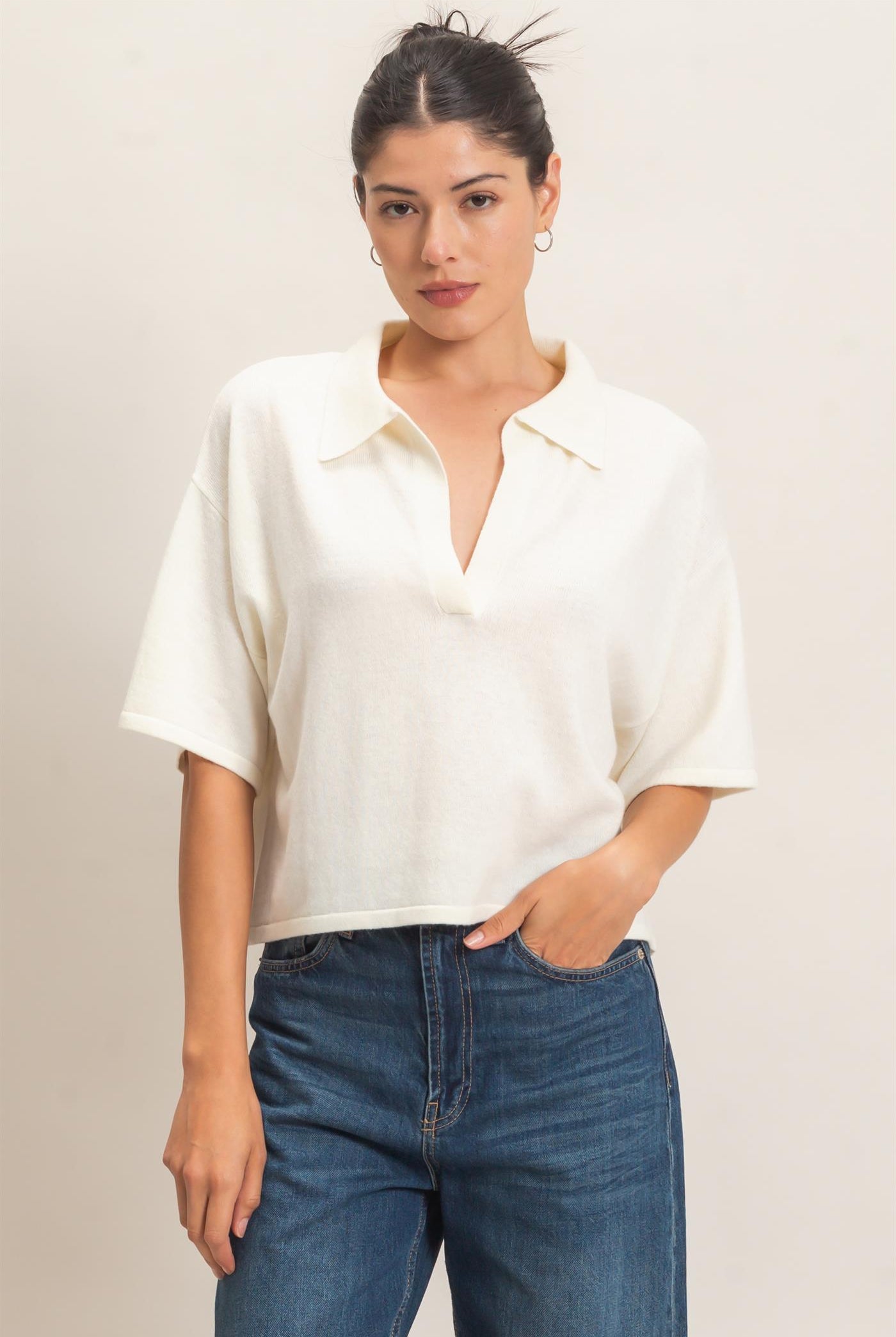Wholesale Collared V-Neck Sweater Sweaters HF26E038 IVORY HYFVE