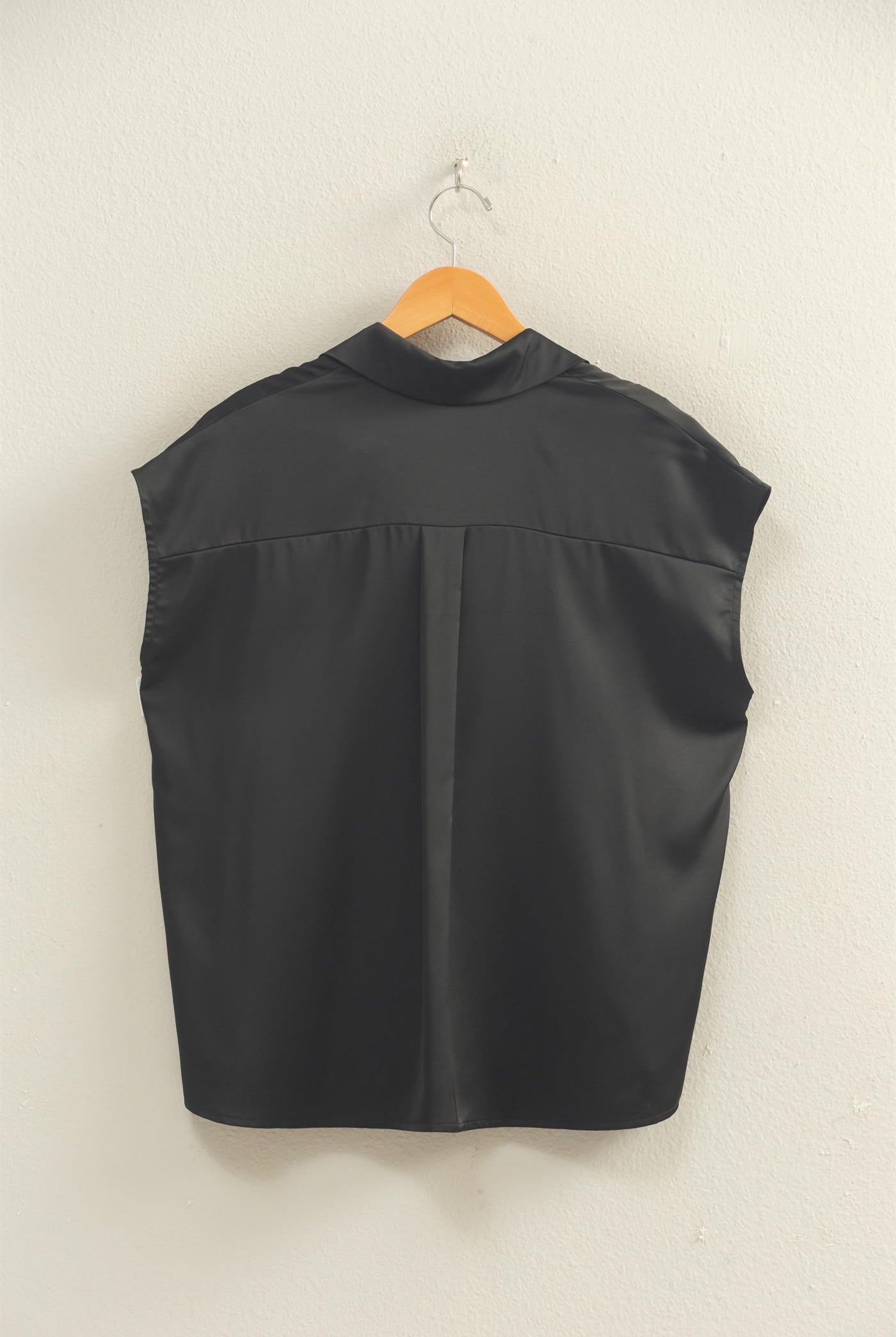 Wholesale Sleeveless Satin Button-Up Blouse Blouses DZ26A726 BLACK DOUBLE ZERO