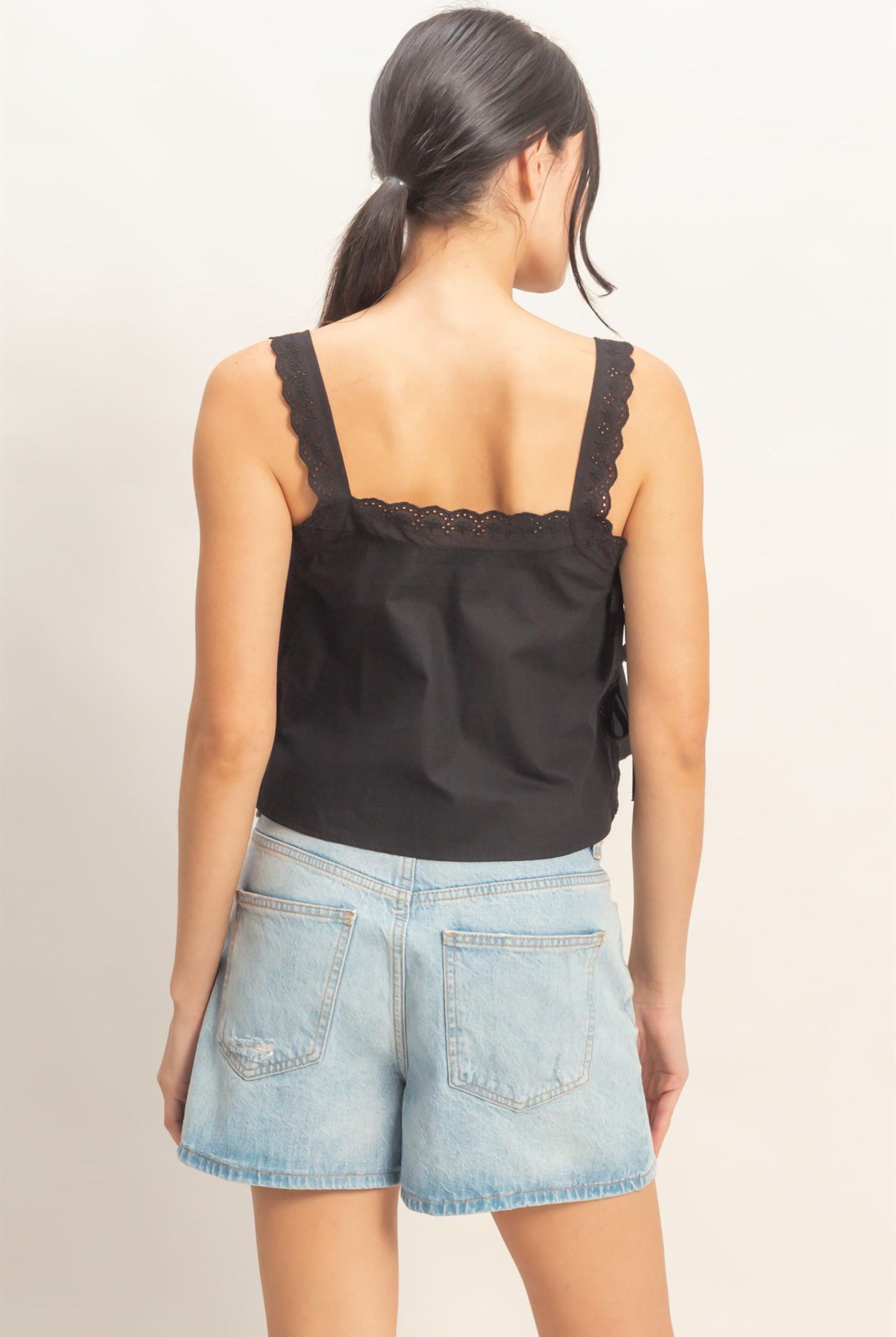 Wholesale Pleated Lace Trim Tank Tank Tops HF26C271 BLACK HYFVE