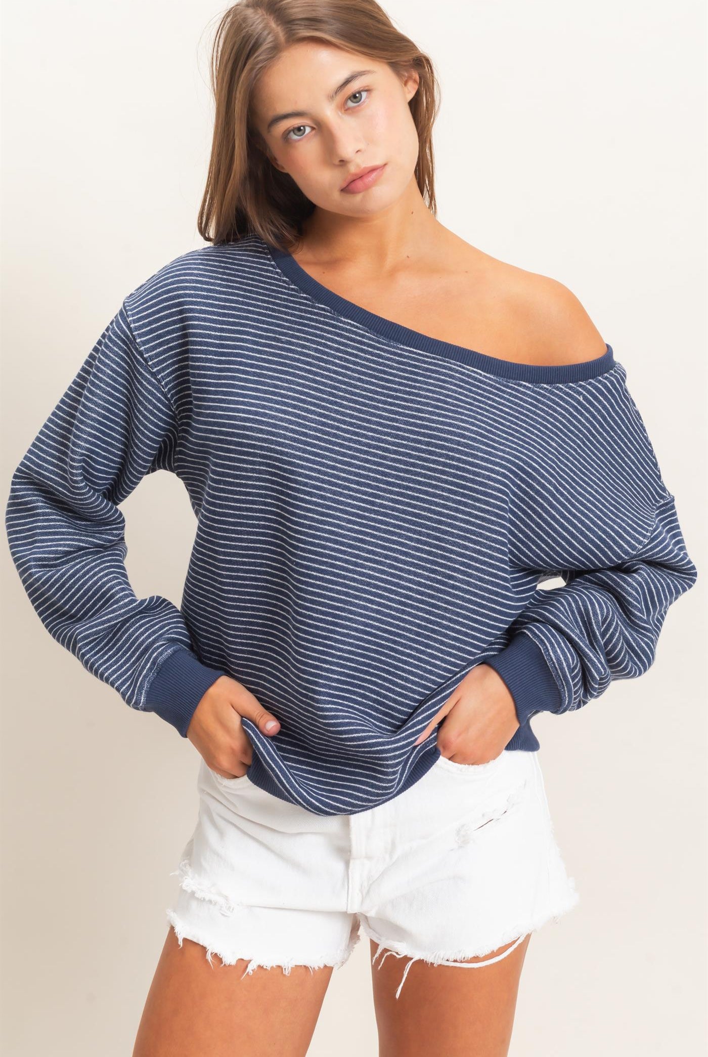 Wholesale Striped Off The Shoulder Sweatshirt Sweatshirts DZ26C881 NAVY DOUBLE ZERO