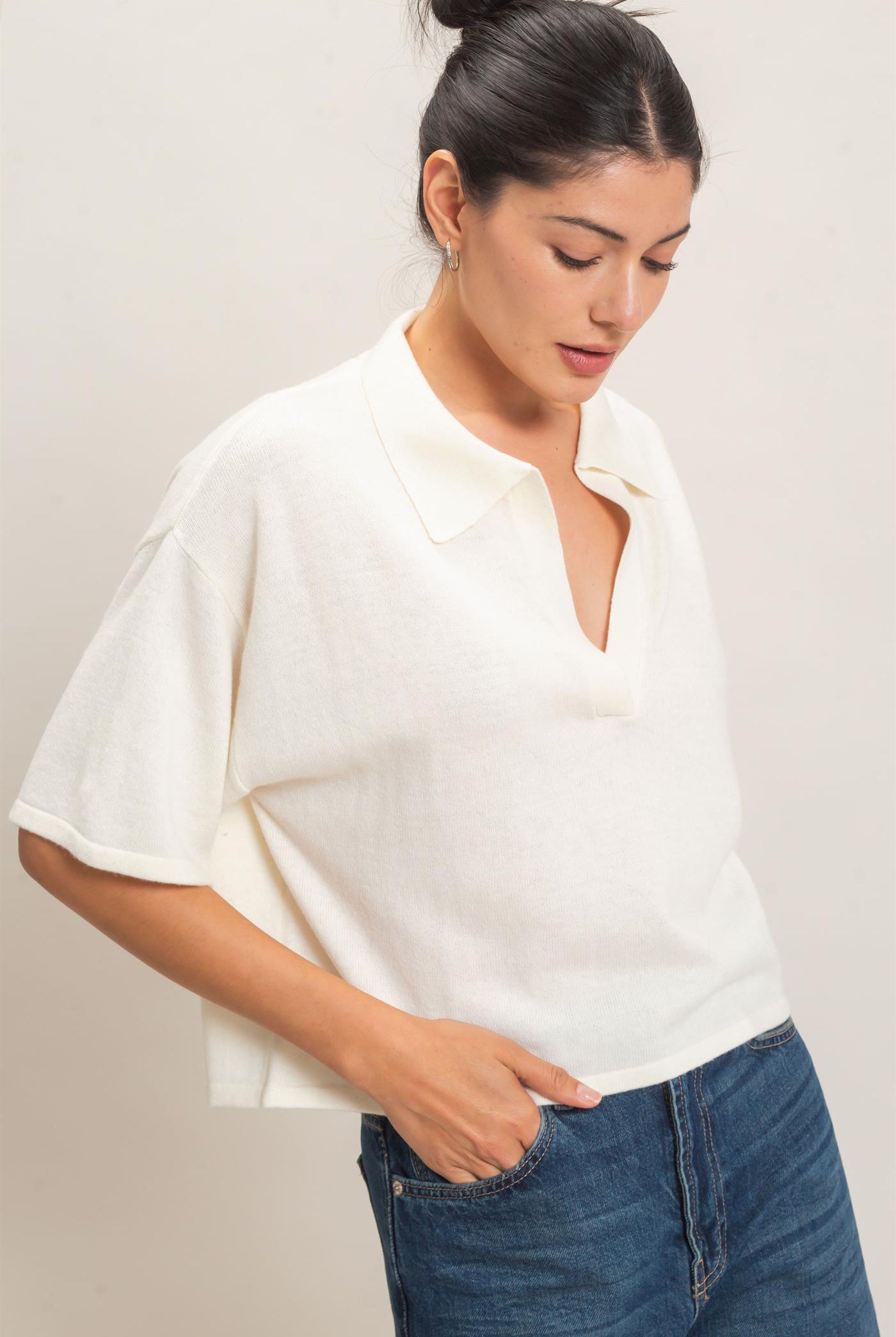 Wholesale Collared V-Neck Sweater Sweaters HF26E038 IVORY HYFVE
