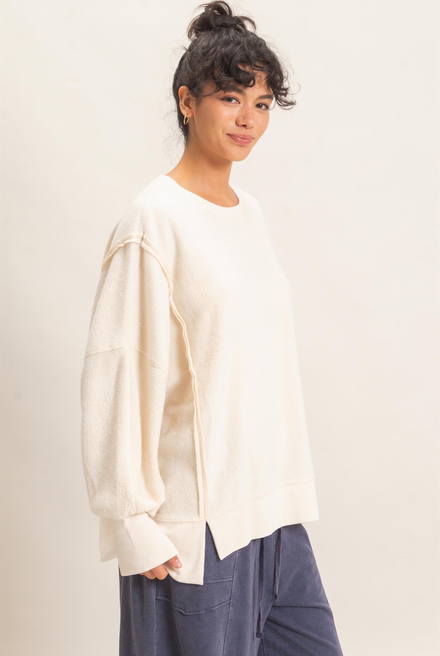 Wholesale Oversized Raw Edge Crew Neck Sweatshirt Sweatshirts DZ26E273 IVORY DOUBLE ZERO
