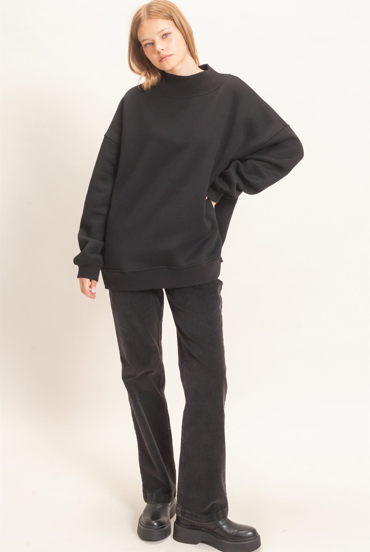 Wholesale Enzyme Washed Mock Neck Sweatshirt Sweatshirts HF26E222 BLACK HYFVE