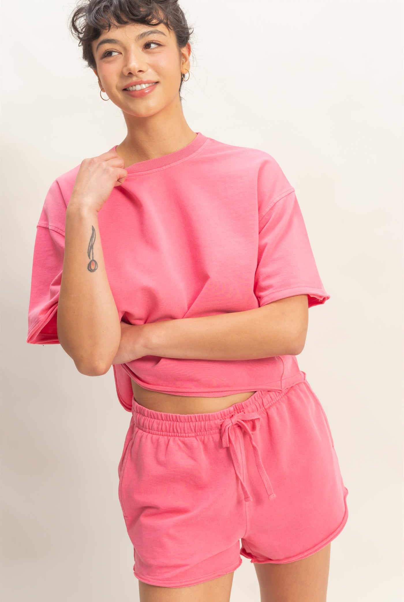 Wholesale Short Sleeve Crew Neck Top And Shorts Set Clothing DZ26C668-SET TAFFY PINK DOUBLE ZERO