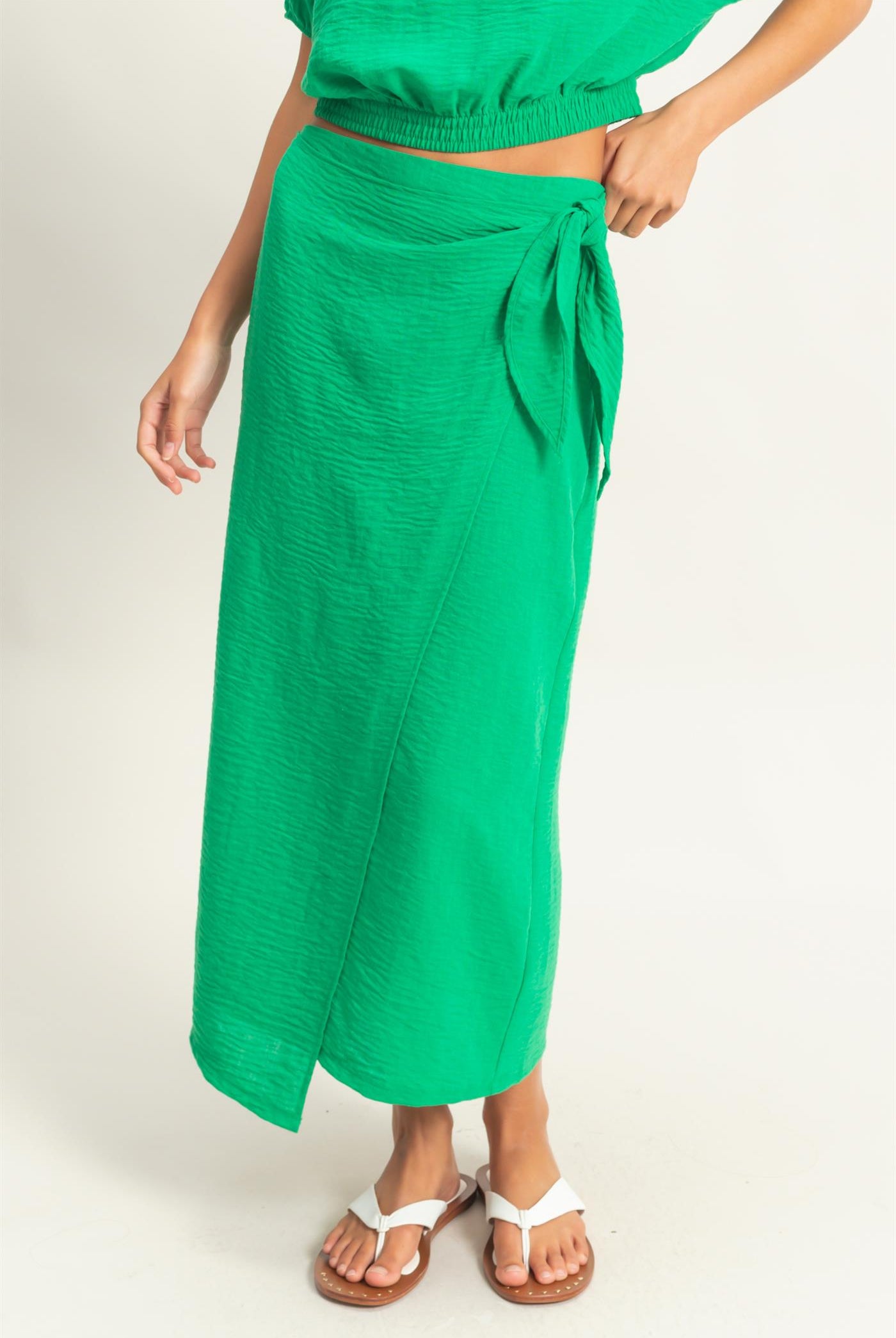 Wholesale High Waist Crinkle Woven Maxi Skirt Skirts DZ25C511 GREEN DOUBLE ZERO