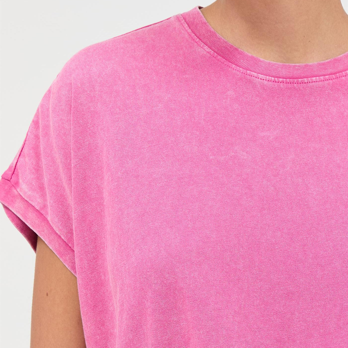 Wholesale Capped Sleeve Mineral Wash T-Shirt T-Shirts DZ26A033 FUCHSIA DOUBLE ZERO