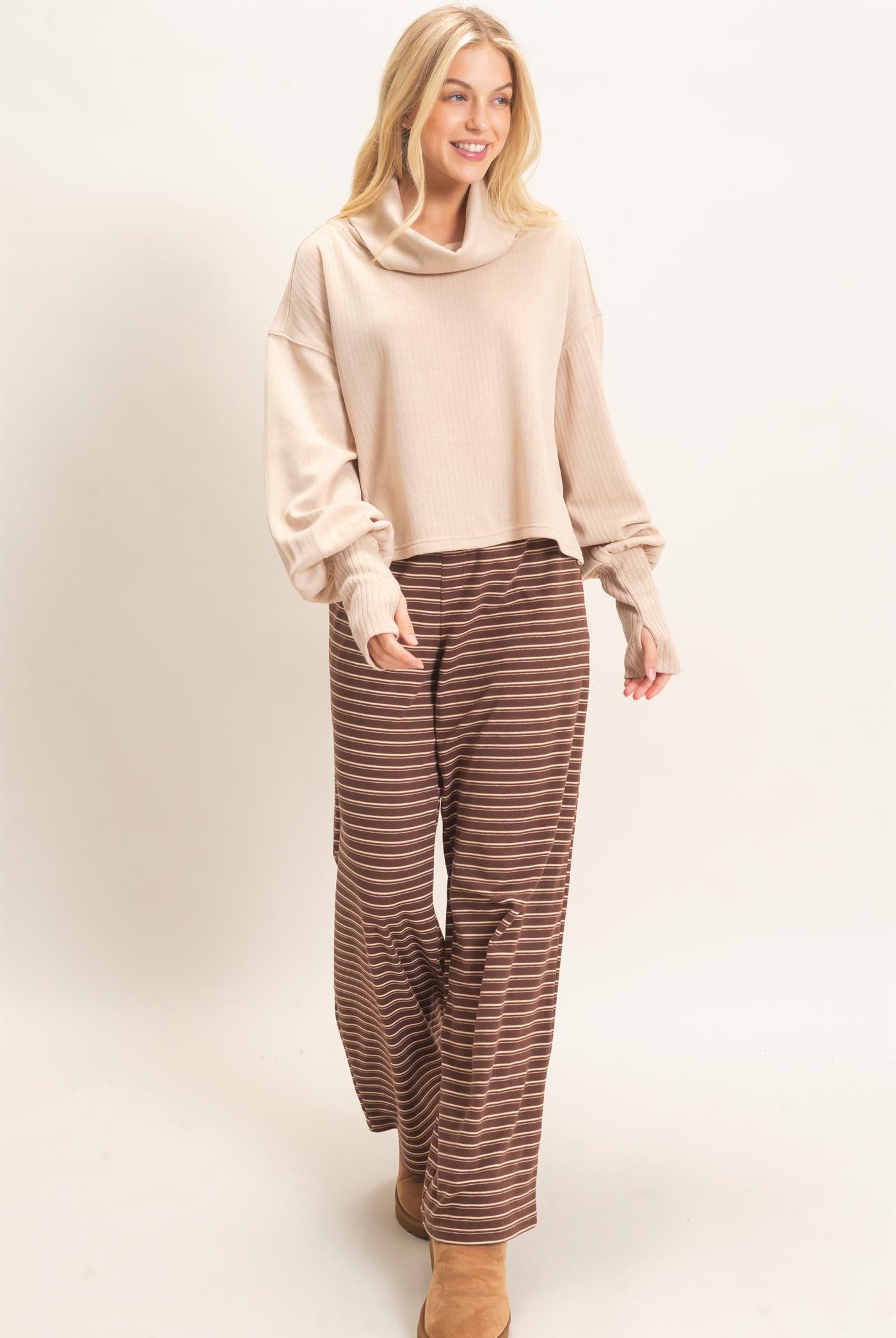Wholesale Loose Turtleneck Long Sleeve Top Clothing Tops HF26F258 BEIGE HYFVE