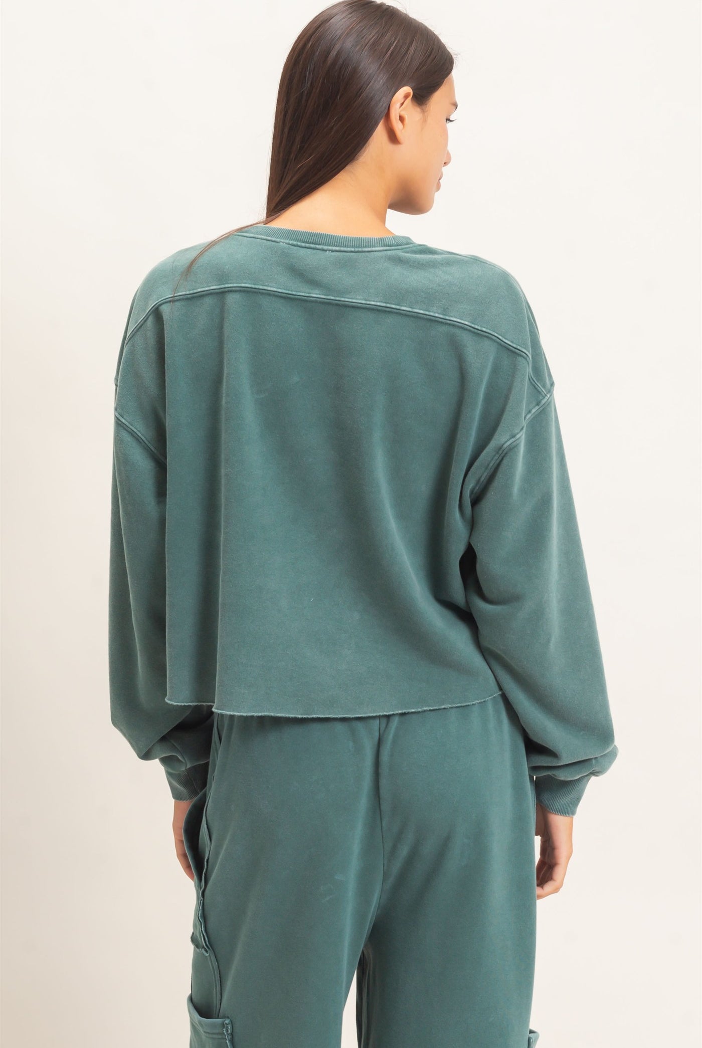 Wholesale Mineral Wash Raw Hem Cropped Sweatshirt Sweatshirts DZ26C968 DARK GREEN DOUBLE ZERO