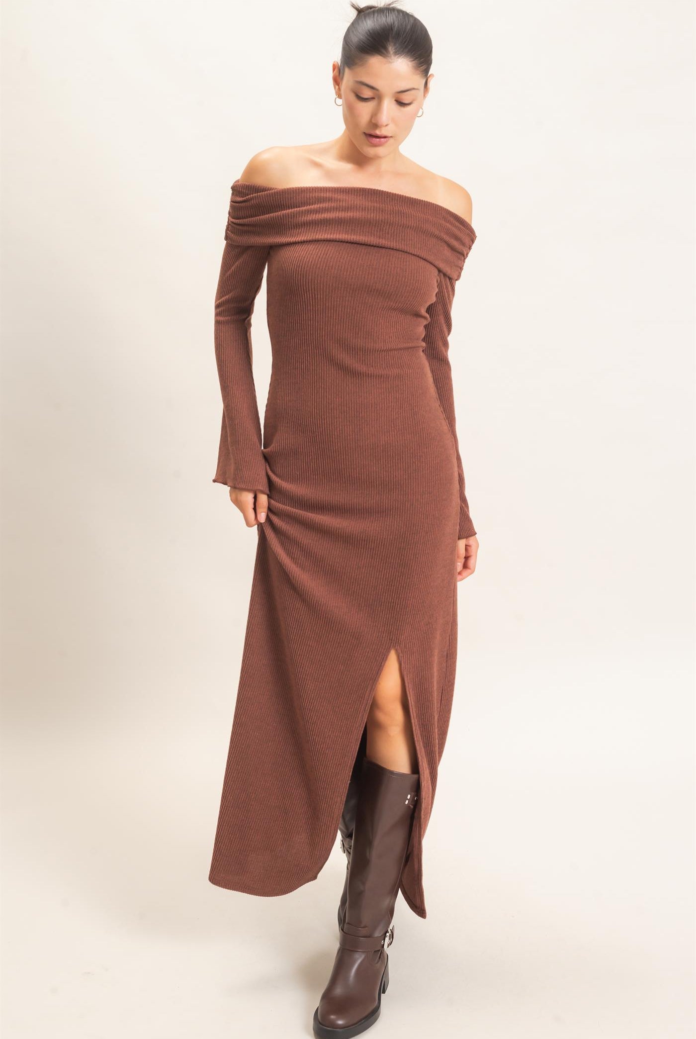 Wholesale Off-Shoulder Maxi Dress Dresses HF26F033 BROWN HYFVE