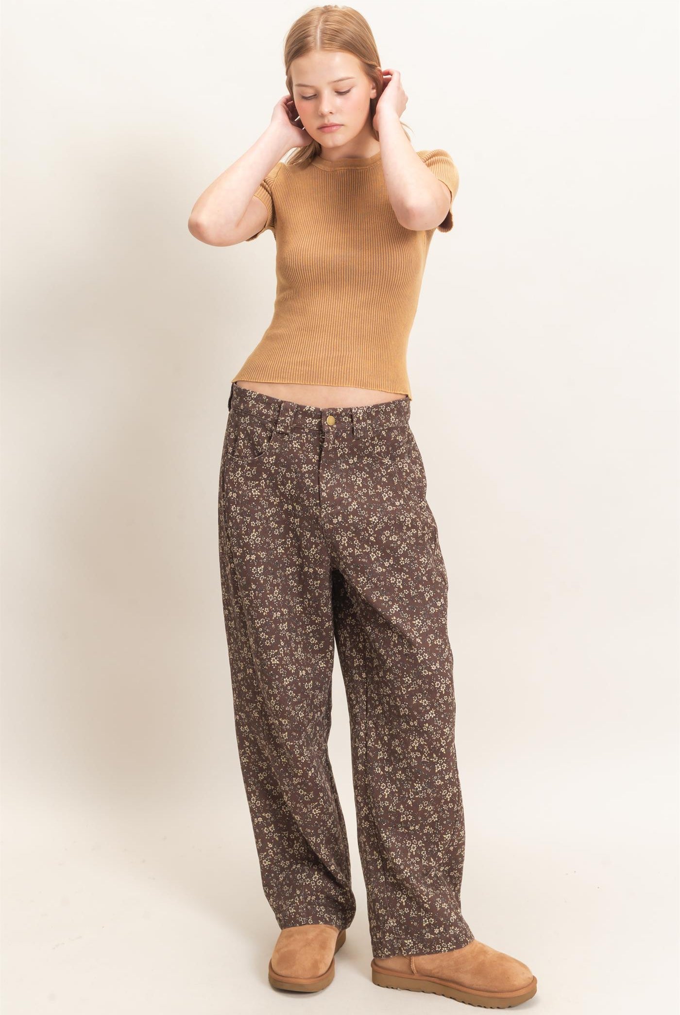 Wholesale Floral Print Garment Wash Barrel Pants Pants HF26C840 CHESTNUT HYFVE