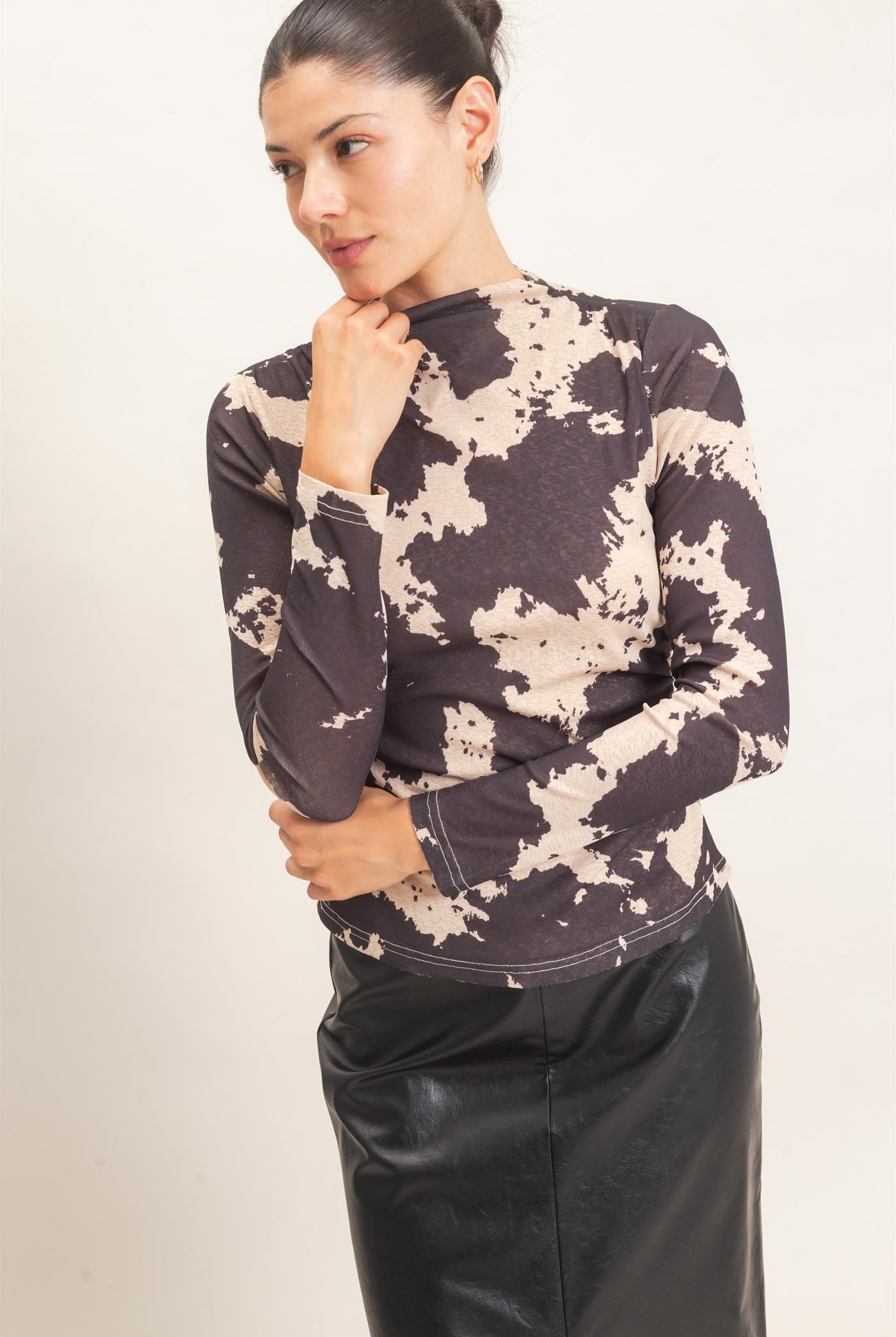 Wholesale Asymmetrical Cow Print Top Clothing Tops HF26E799 BLACK HYFVE