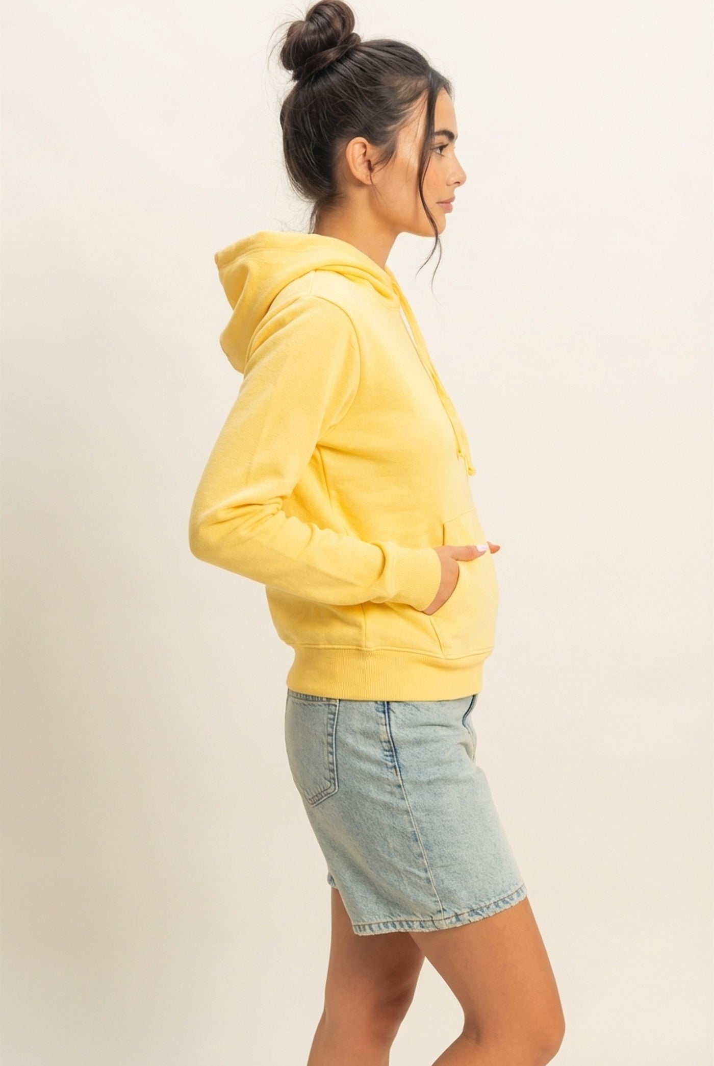 Wholesale Long Sleeve Pullover Hoodie Clothing Tops DZ24A320 BANANA CREAM DOUBLE ZERO
