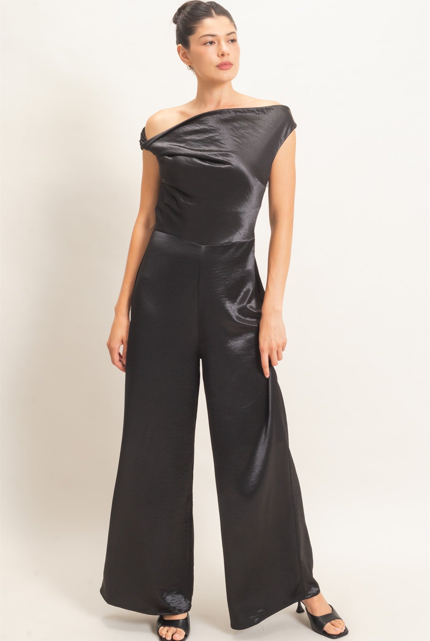 Wholesale Asymmetrical Cowl Neck Wide Leg Jumpsuit Clothing HF26F009 BLACK HYFVE