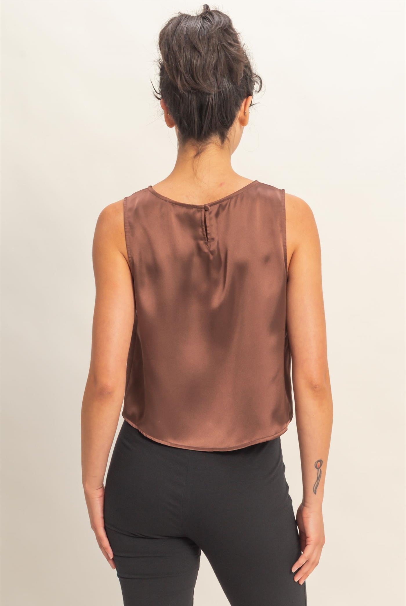 Wholesale Satin Sleeveless Round Neck Top With Back Keyhole Clothing Tops DZ26C084 CHOCOLATE DOUBLE ZERO