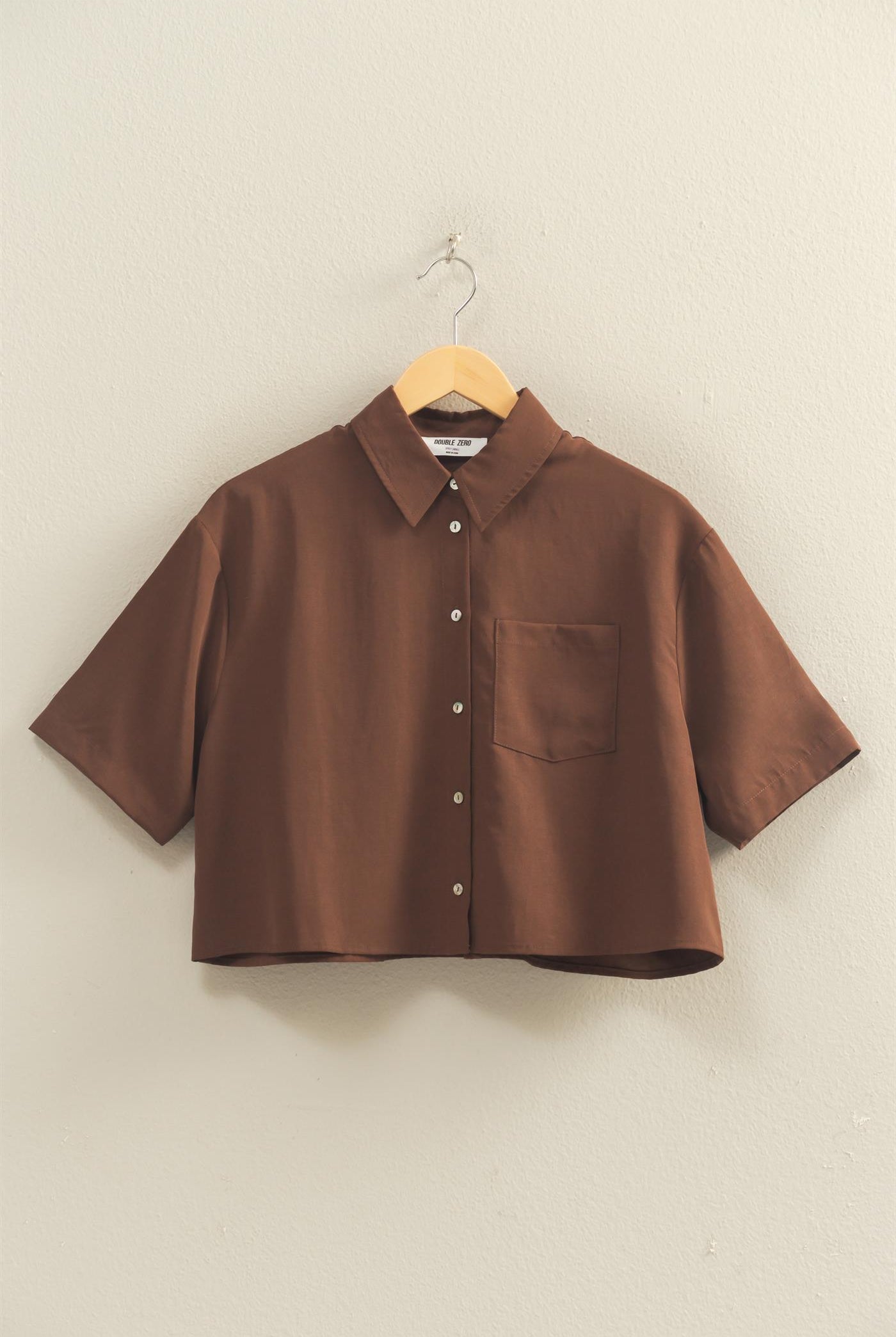Wholesale Linen Blend Cropped Button-Up Shirt With Pocket Clothing Tops DZ26A583 CHOCOLATE DOUBLE ZERO