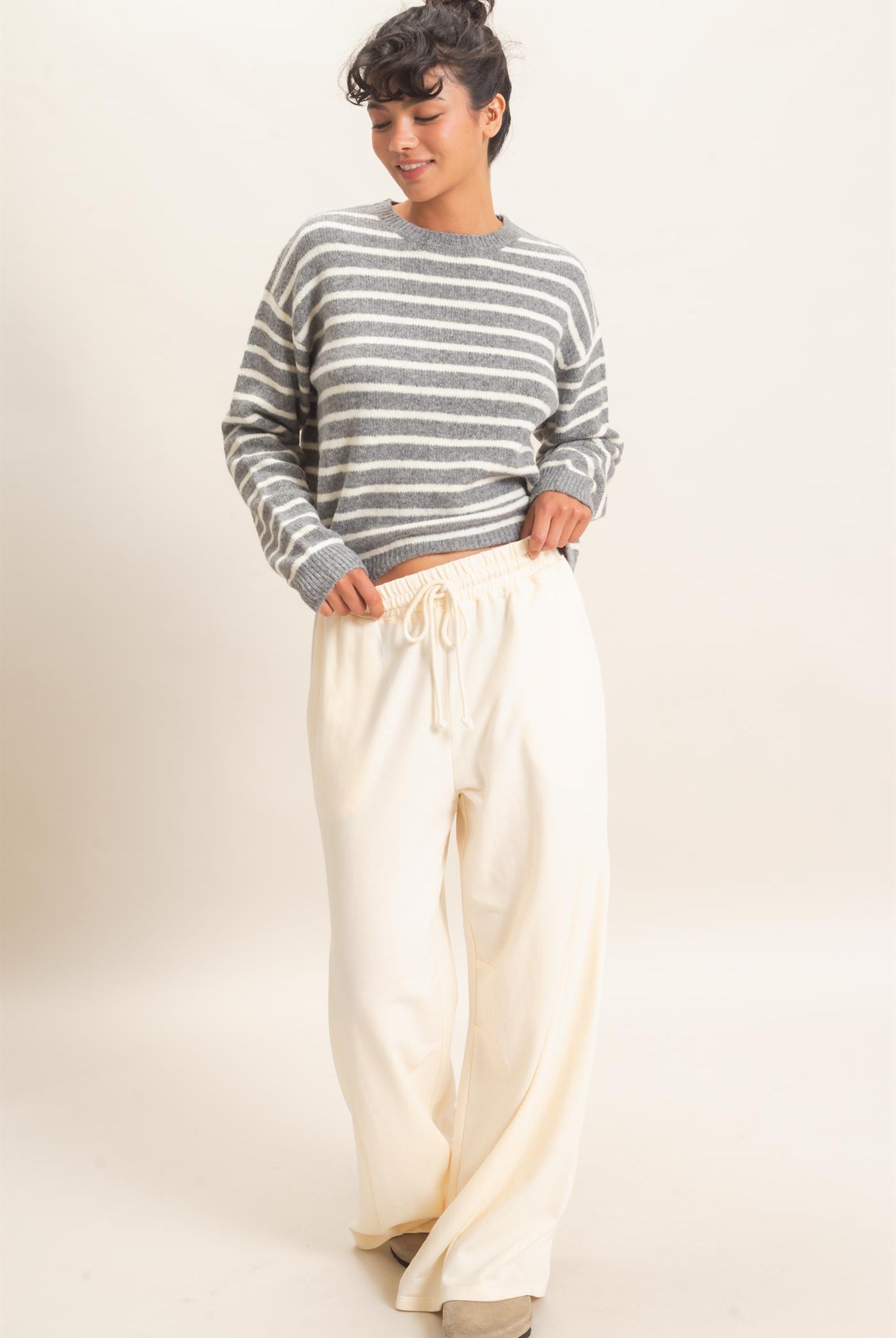 Wholesale Striped Crew Neck Sweater Sweaters DZ26C612 HEATHER GRAY DOUBLE ZERO