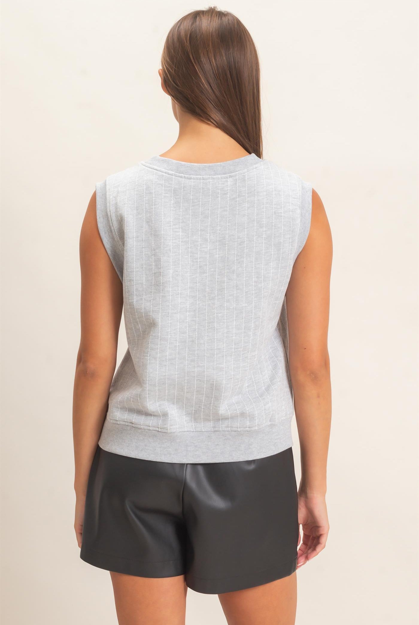 Wholesale V-Neck Pinstripe Sleeveless Top Clothing Tops DZ26E626 HEATHER GRAY DOUBLE ZERO