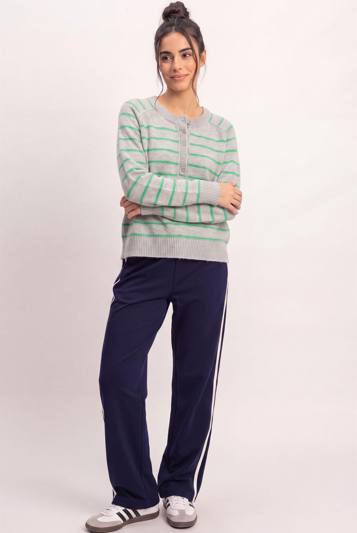 Wholesale Stripe Henley Sweater Sweaters DZ26F002 HEATHER GRAY DOUBLE ZERO