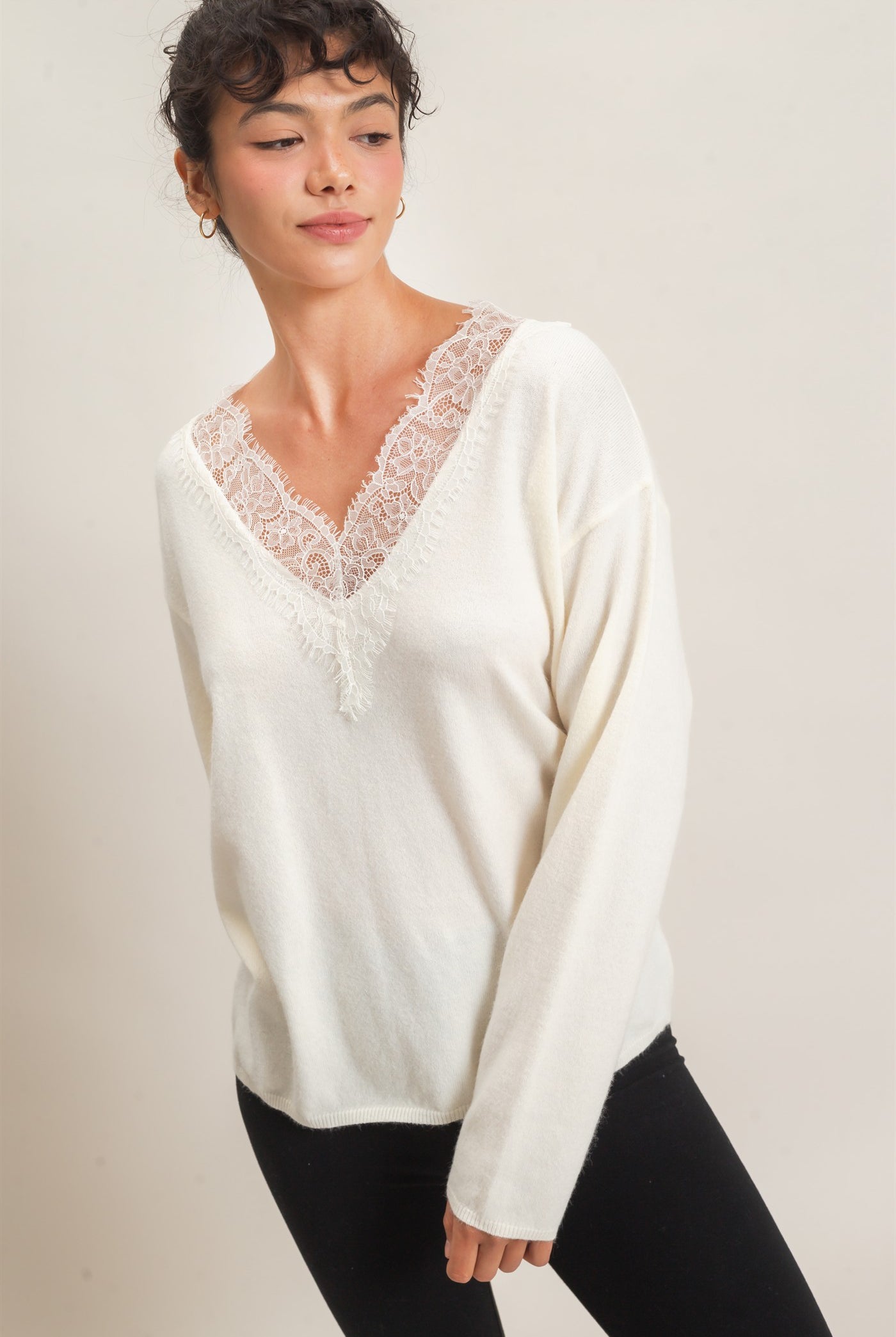 Wholesale Lace Trim V-Neck Sweater Sweaters DZ26E327 CREAM DOUBLE ZERO