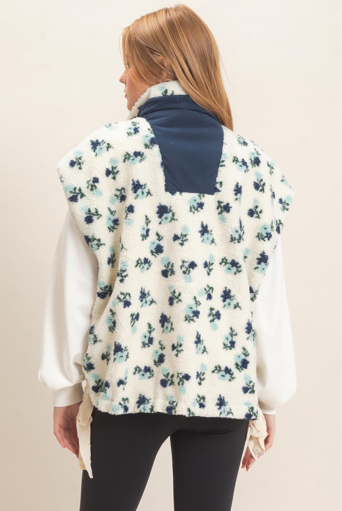 Wholesale Floral Sherpa Vest With Corduroy Vests HF26F073 BLUE HYFVE