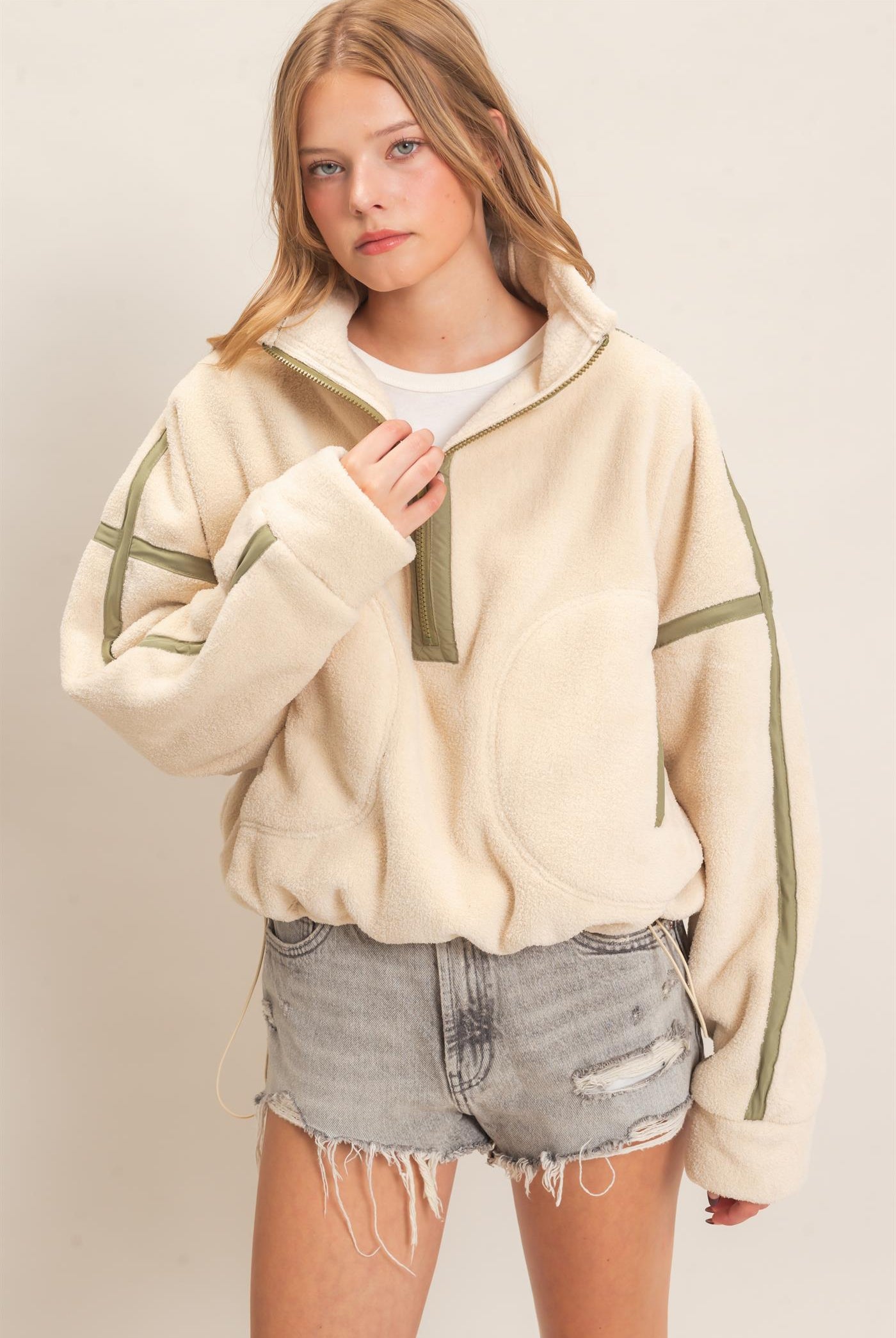 Wholesale Contrast Trim Half-Zip Fleece Pullover Outerwear HF26F206-D LIGHT BEIGE HYFVE