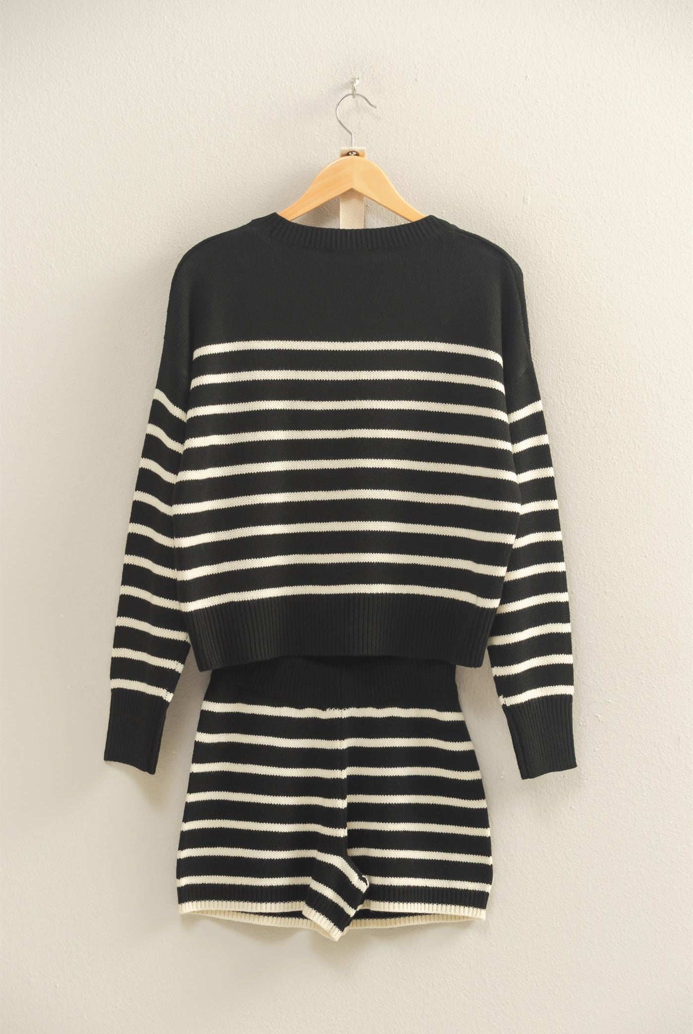 Wholesale Striped Knit Sweater And Shorts Set Clothing DZ25E141-SET BLACK/CREAM DOUBLE ZERO