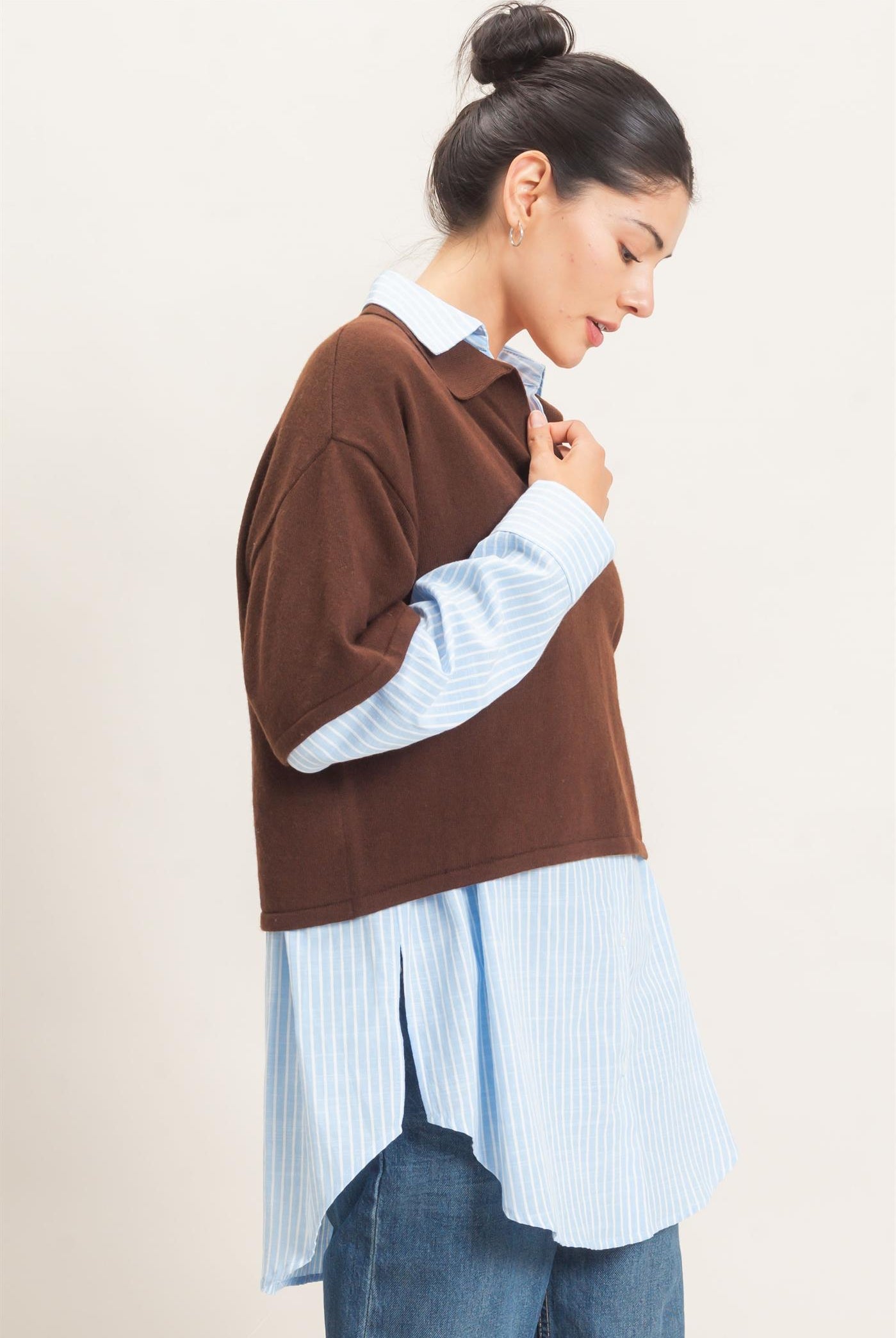 Wholesale Collared V-Neck Sweater Sweaters HF26E038 DARK BROWN HYFVE