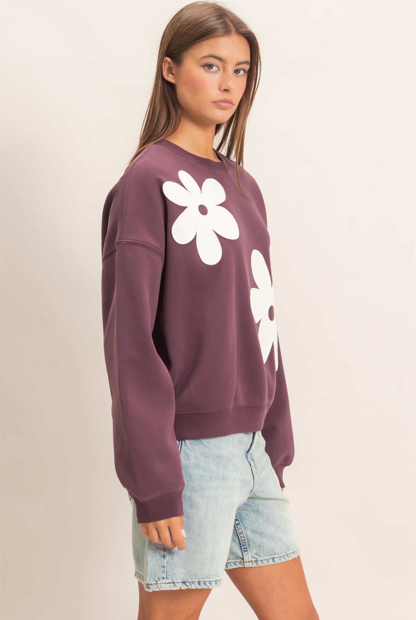 Wholesale Floral Applique Crew Neck Sweatshirt Sweatshirts DZ26E708 COCOA DOUBLE ZERO