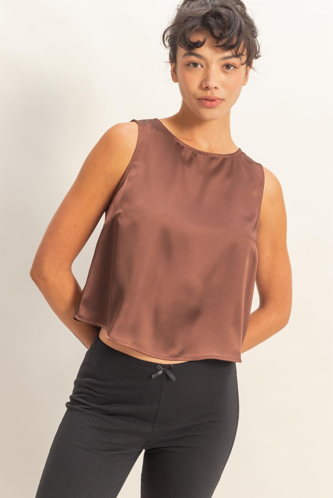 Wholesale Satin Sleeveless Round Neck Top With Back Keyhole Clothing Tops DZ26C084 CHOCOLATE DOUBLE ZERO