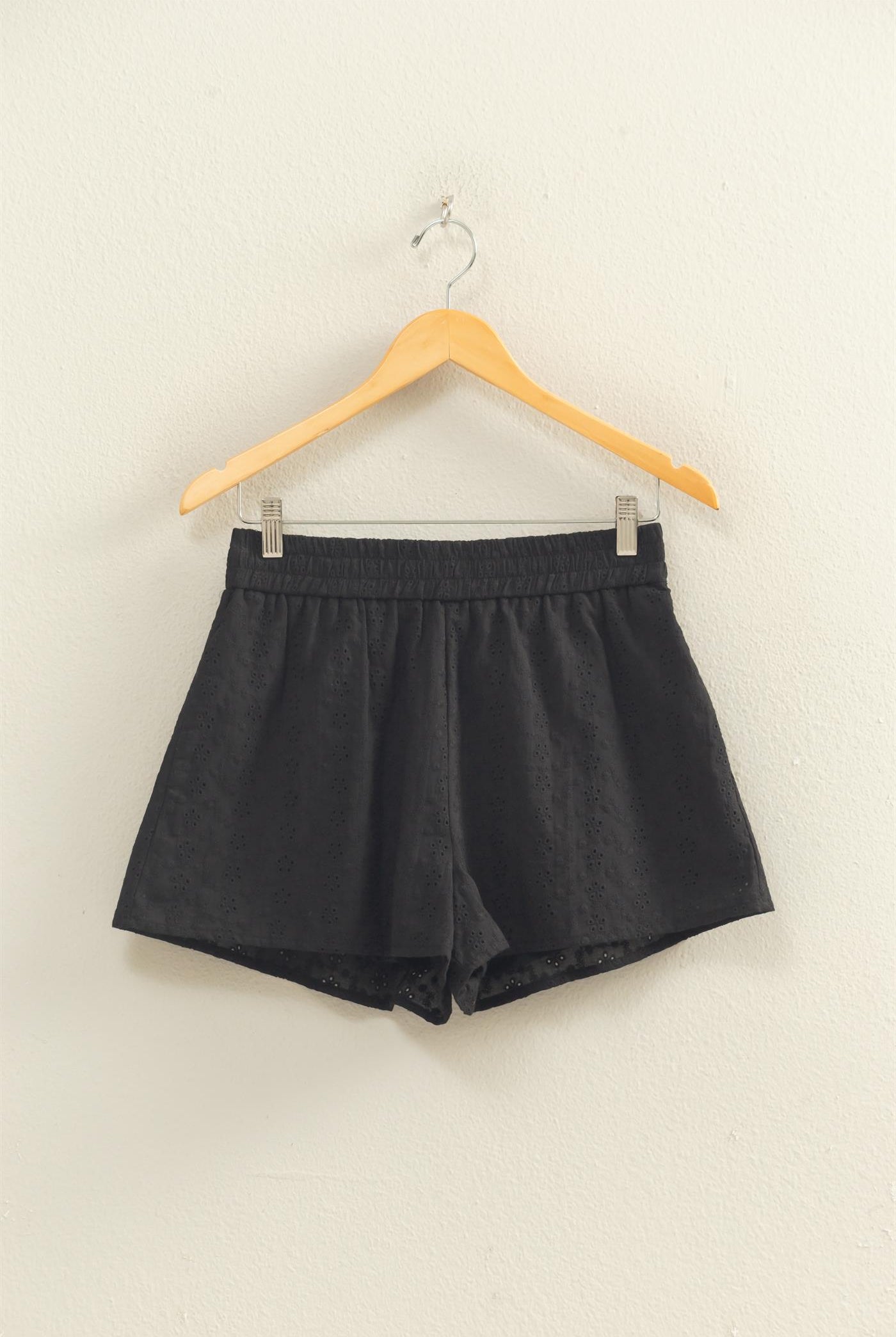 Wholesale Eyelet Elastic Shorts With Pockets Shorts DZ26A782 BLACK DOUBLE ZERO