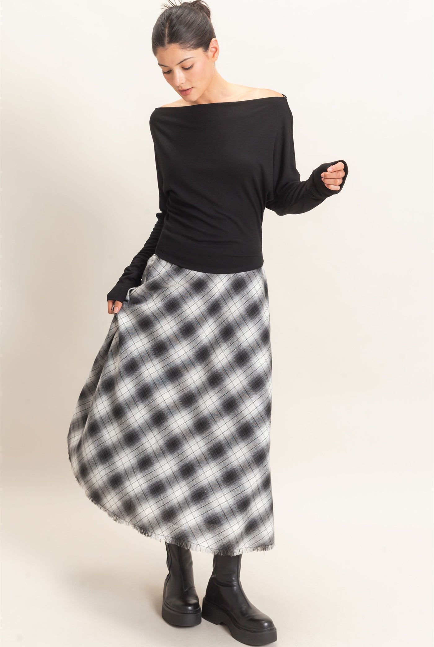 Wholesale Wide Boat Neck Dolman Sleeve Top Shirts HF26C883 BLACK HYFVE