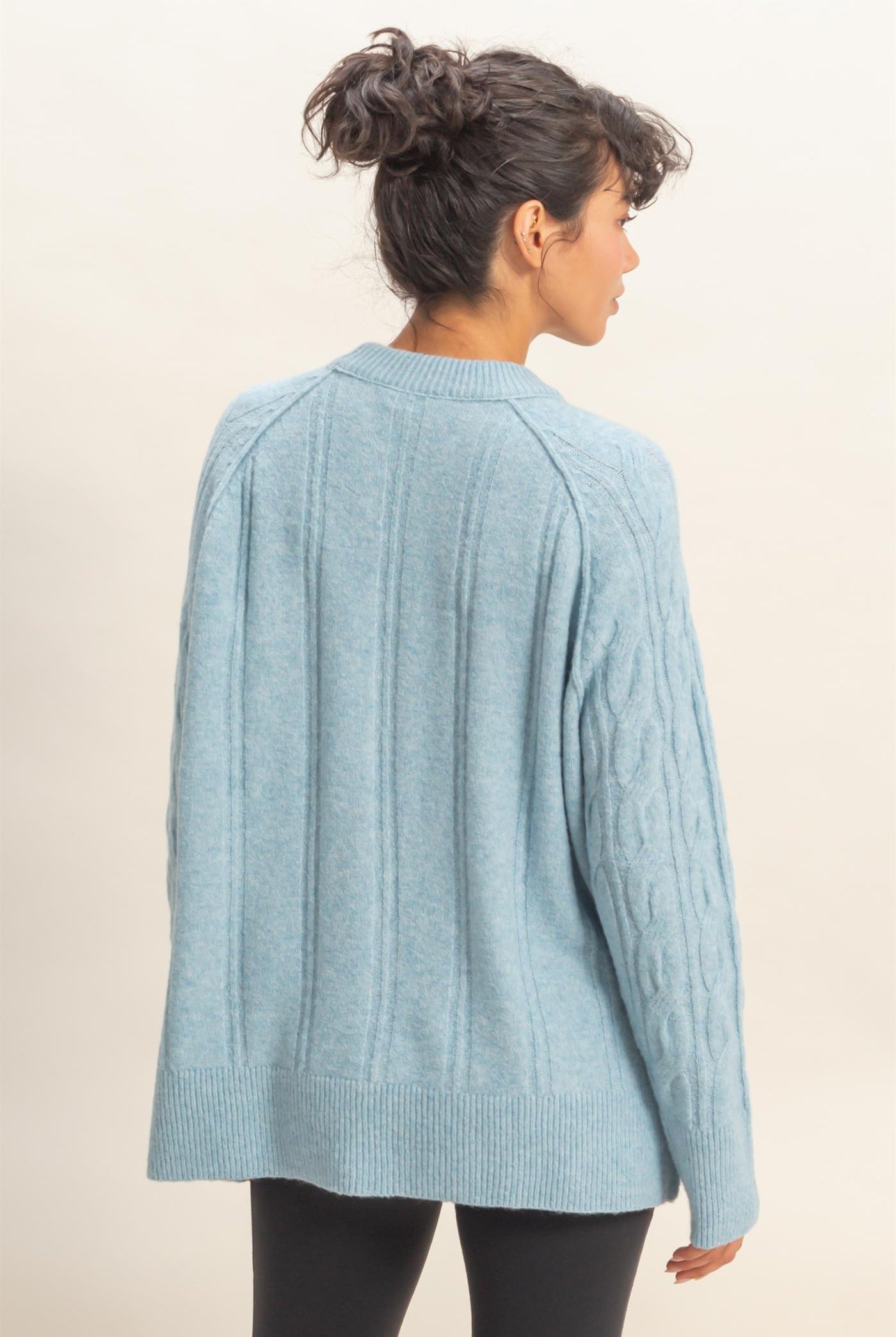 Wholesale Crew Neck Cable Knit Sweater Pullover Sweaters DZ25E957 SKY BLUE HYFVE