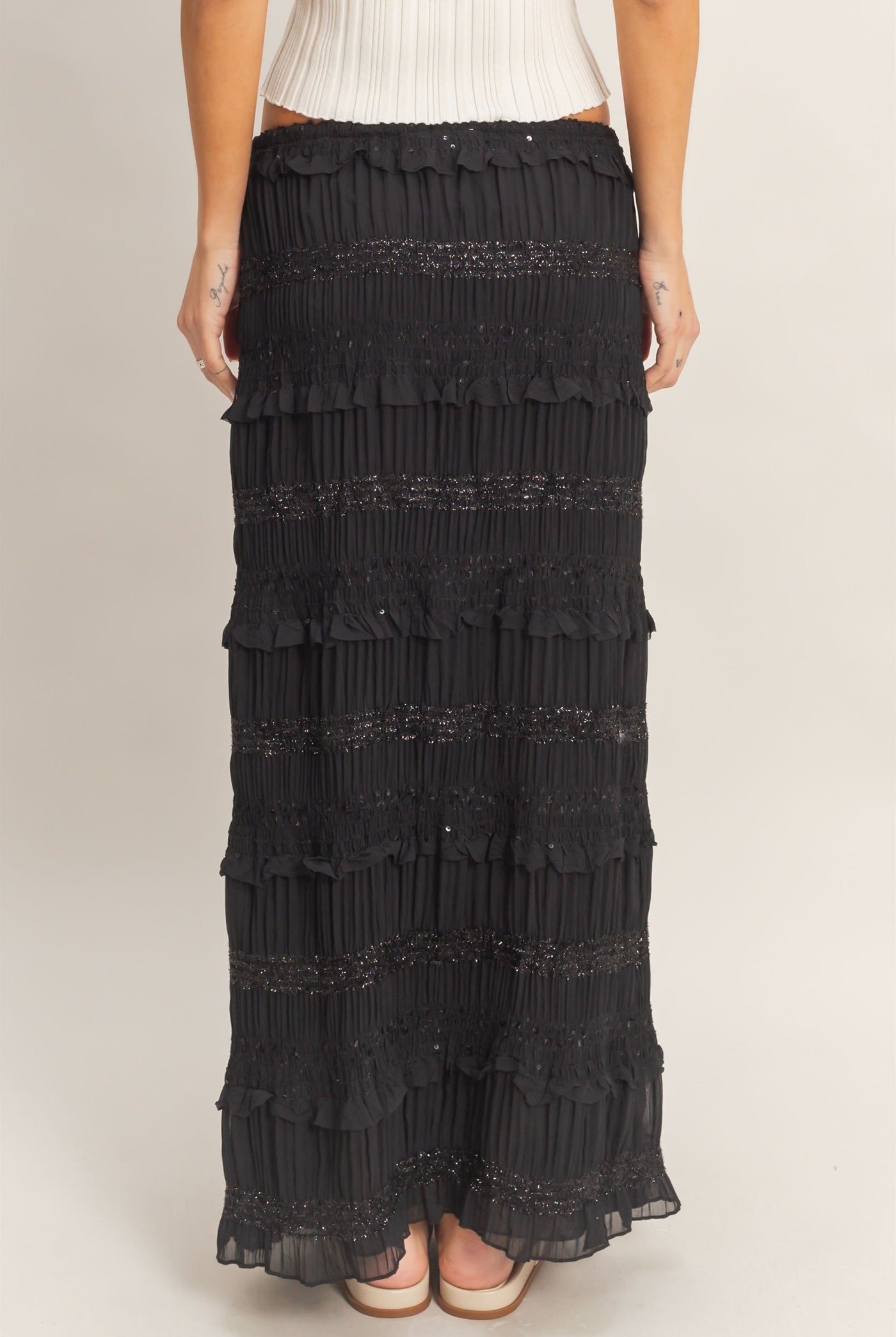 Wholesale Tiered Ruffle Midi Skirt Skirts HF25E833 BLACK HYFVE