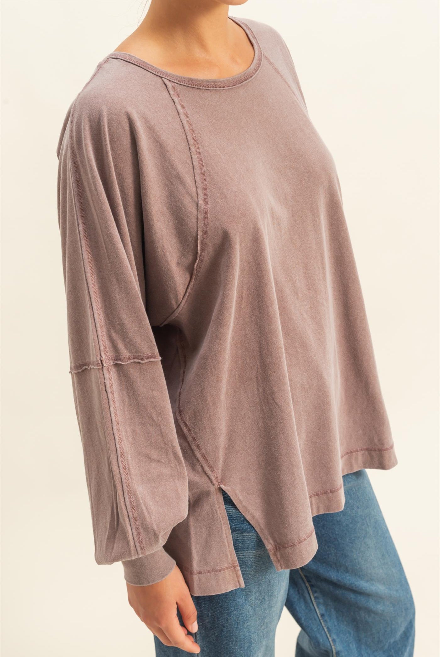 Wholesale Washed Oversized Long Sleeve Top With Slit Clothing Tops DZ25C921 CHESTNUT HYFVE